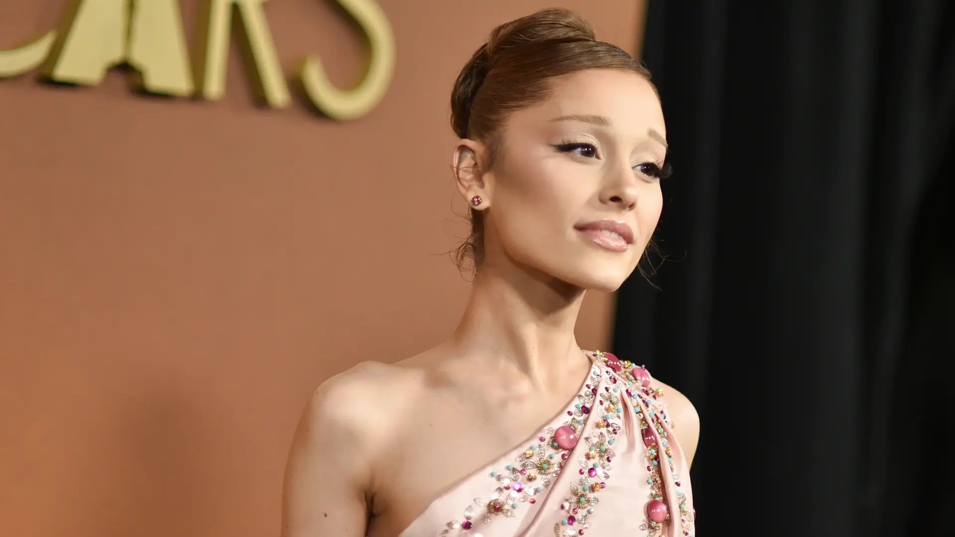 Richard ShotwellInvisionAP ariana arijana grande-6924011a0d123.webp