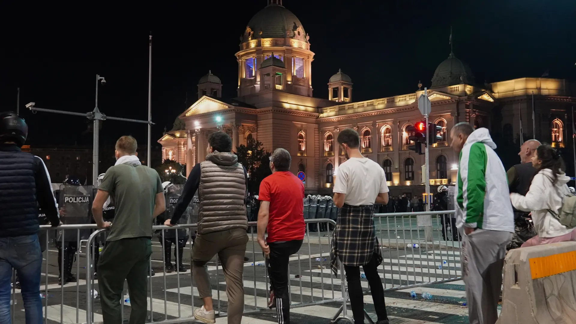 Tan2025-11-0220290185_0 skupština srbije neredi incidenti protest vladimir sporcic-6907e850af34f.webp