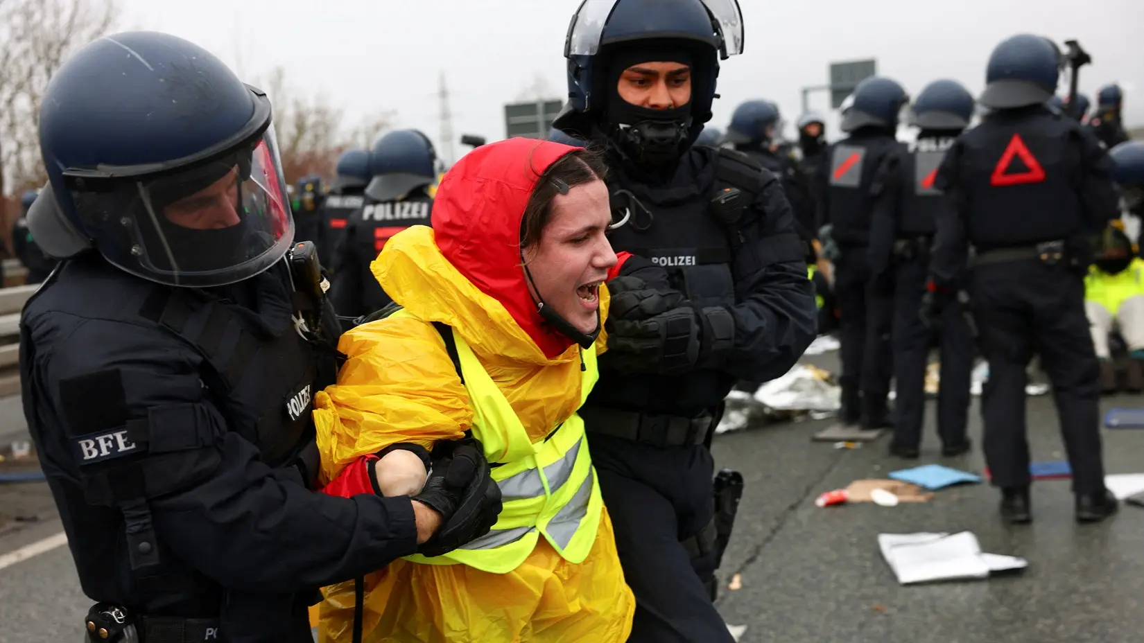 gisen, protesti u gisenu protiv afd - 29 nov 2025 - REUTERS-692b0486757fd.webp