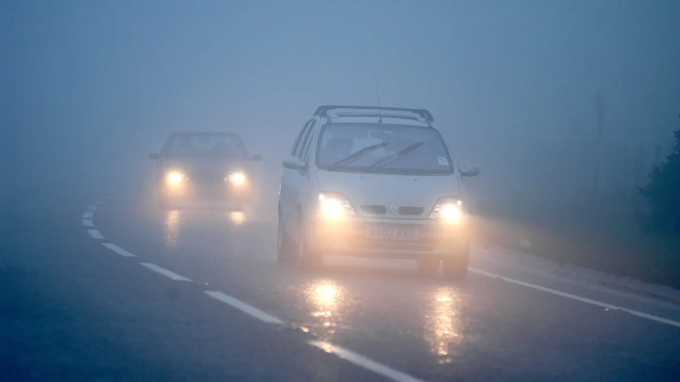 magla, vožnja po magli, saobraćaj - profimedia-0001097983-69161b608fcac.webp