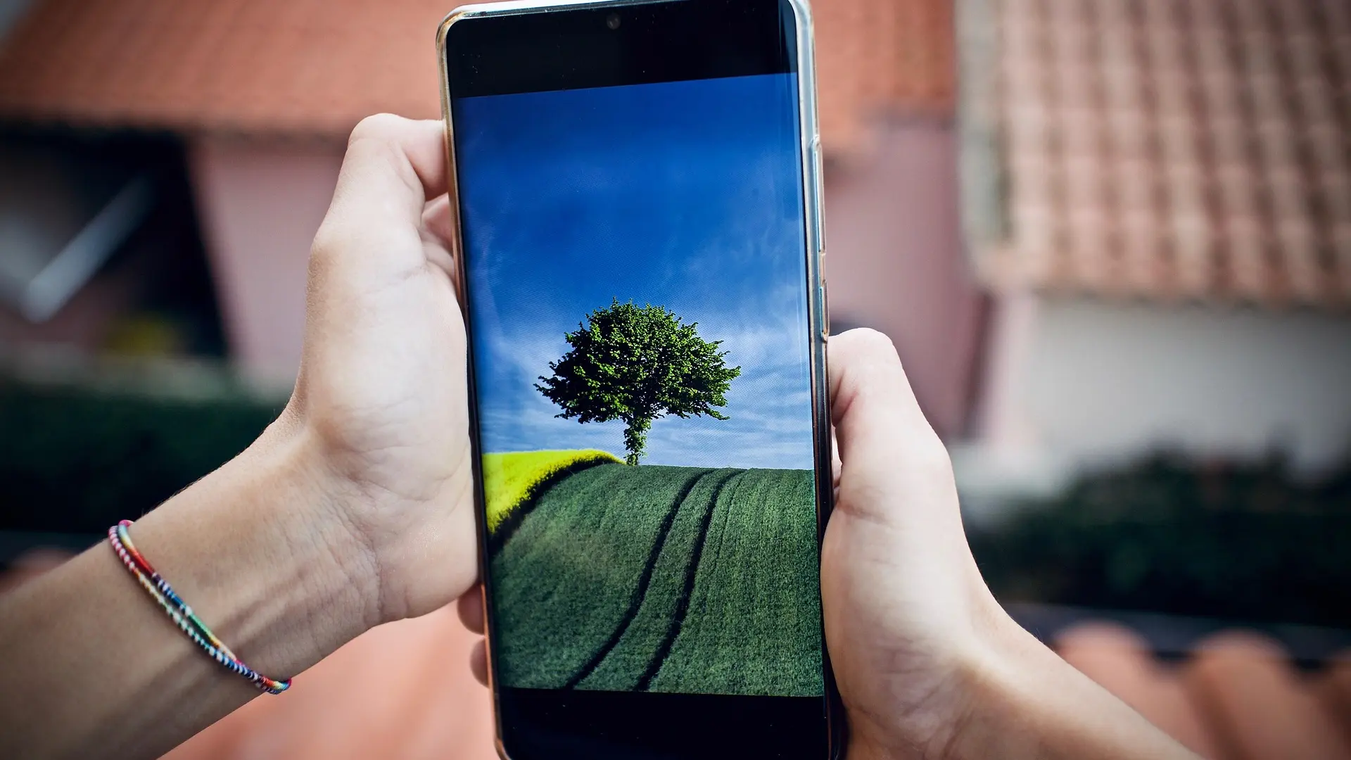 mobilni telefon-690a0fae9dd20.webp