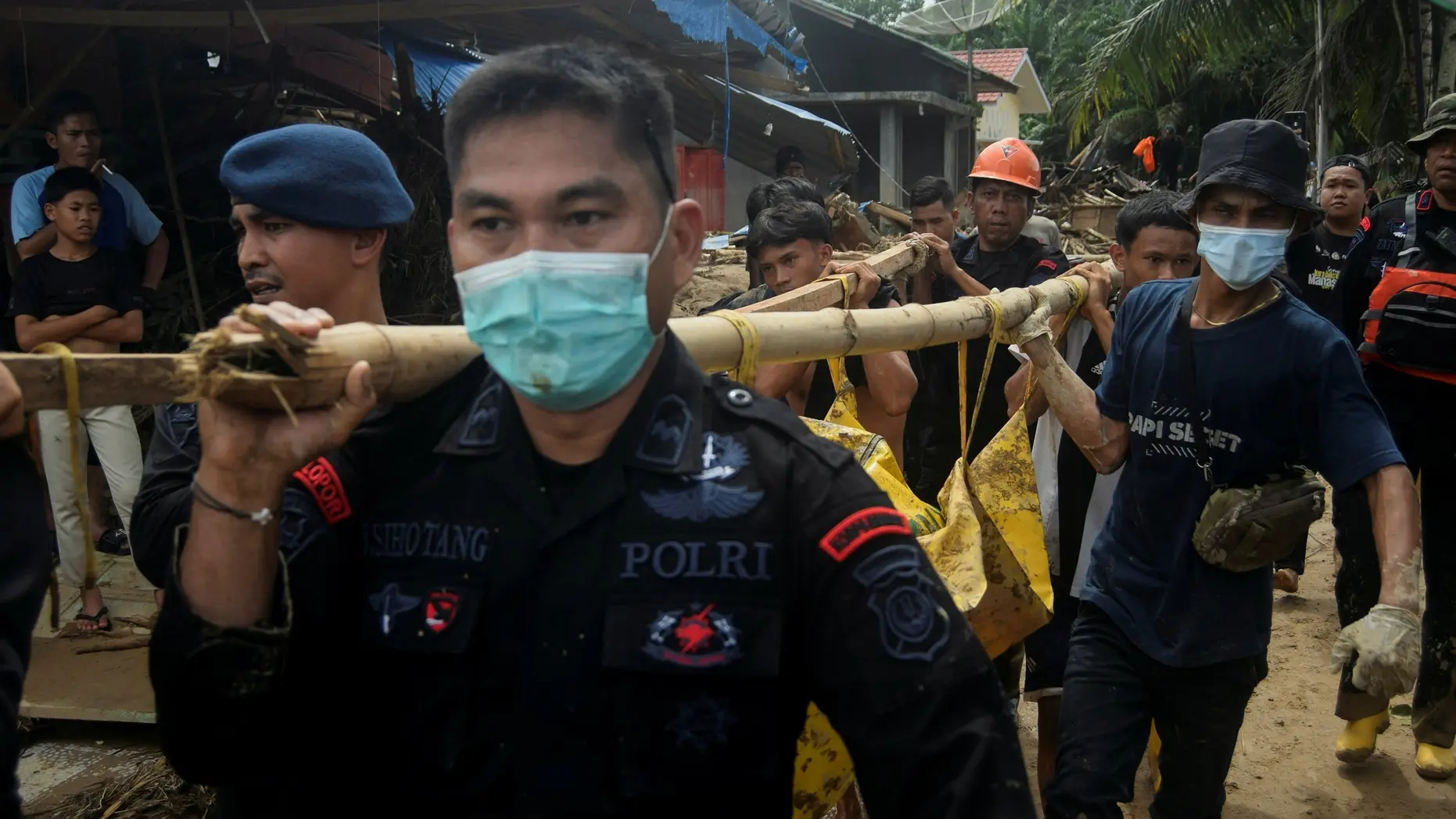 poplave u južnoj aziji, sumatra - 28 nov 2025 - Reuters (1)-692b4ab3a4e8d.webp