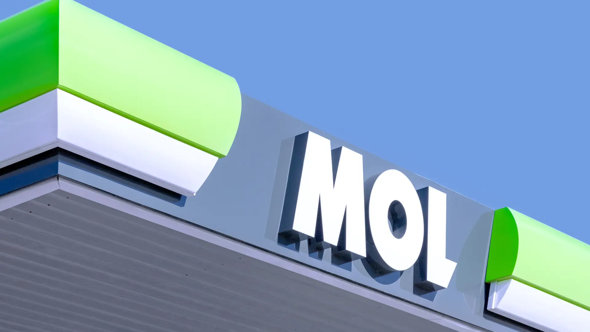 shutterstock MOL-692834786b9a8.webp