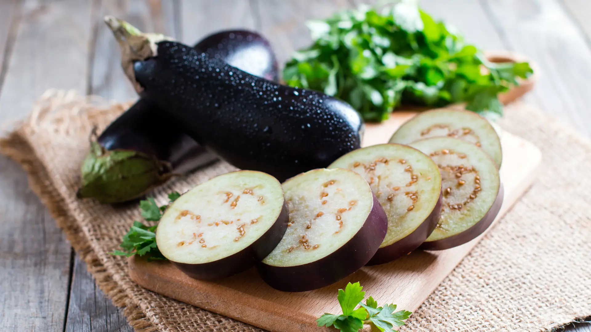 shutterstock_693208924 plavi patlidžan povrće-6922bd2a564bd.webp