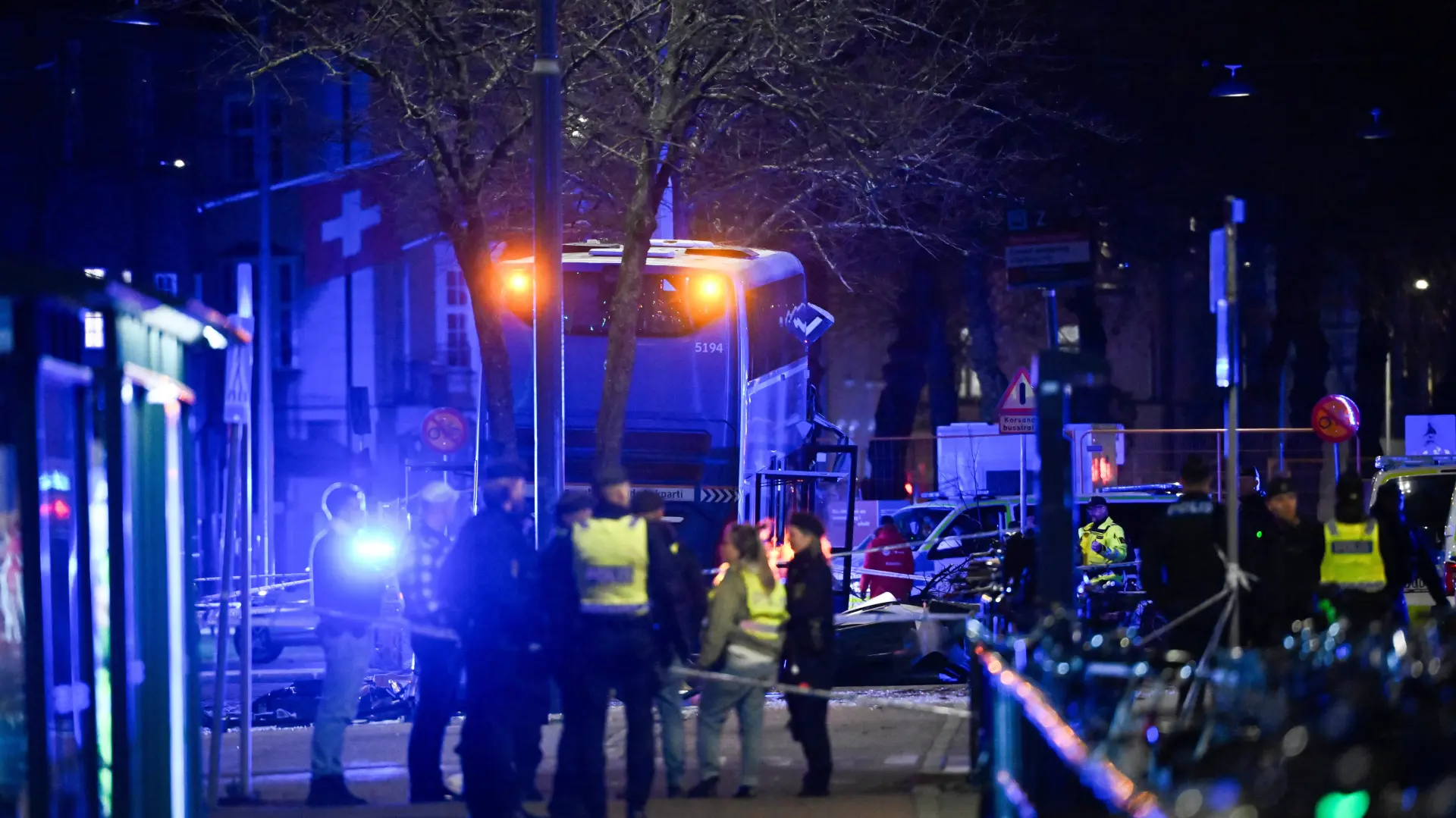 stokholm autobus zaleteo u autobusku stanicu Henrik MontgomeryTT News Agency via AP tanjug-691759bdb3263.webp