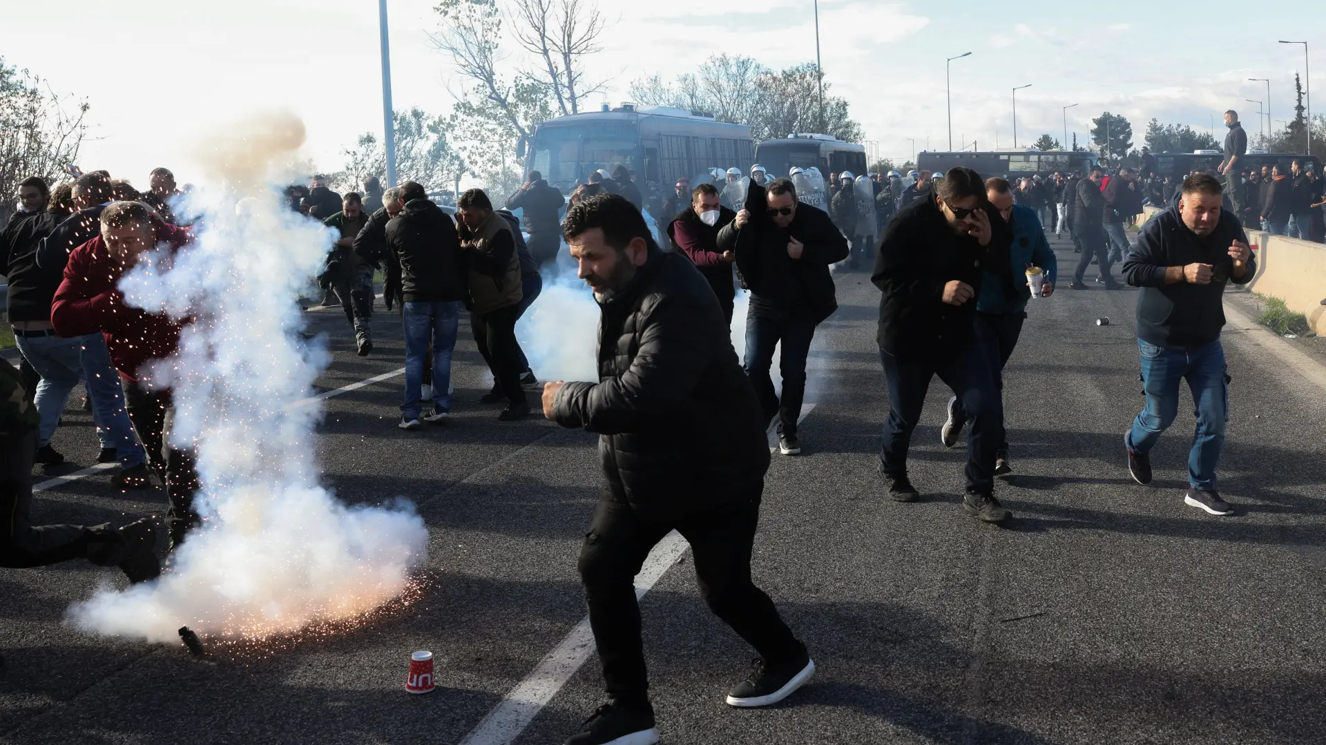 sukobi policije i poljoprivrednika Grčka-692c6447284d1.webp