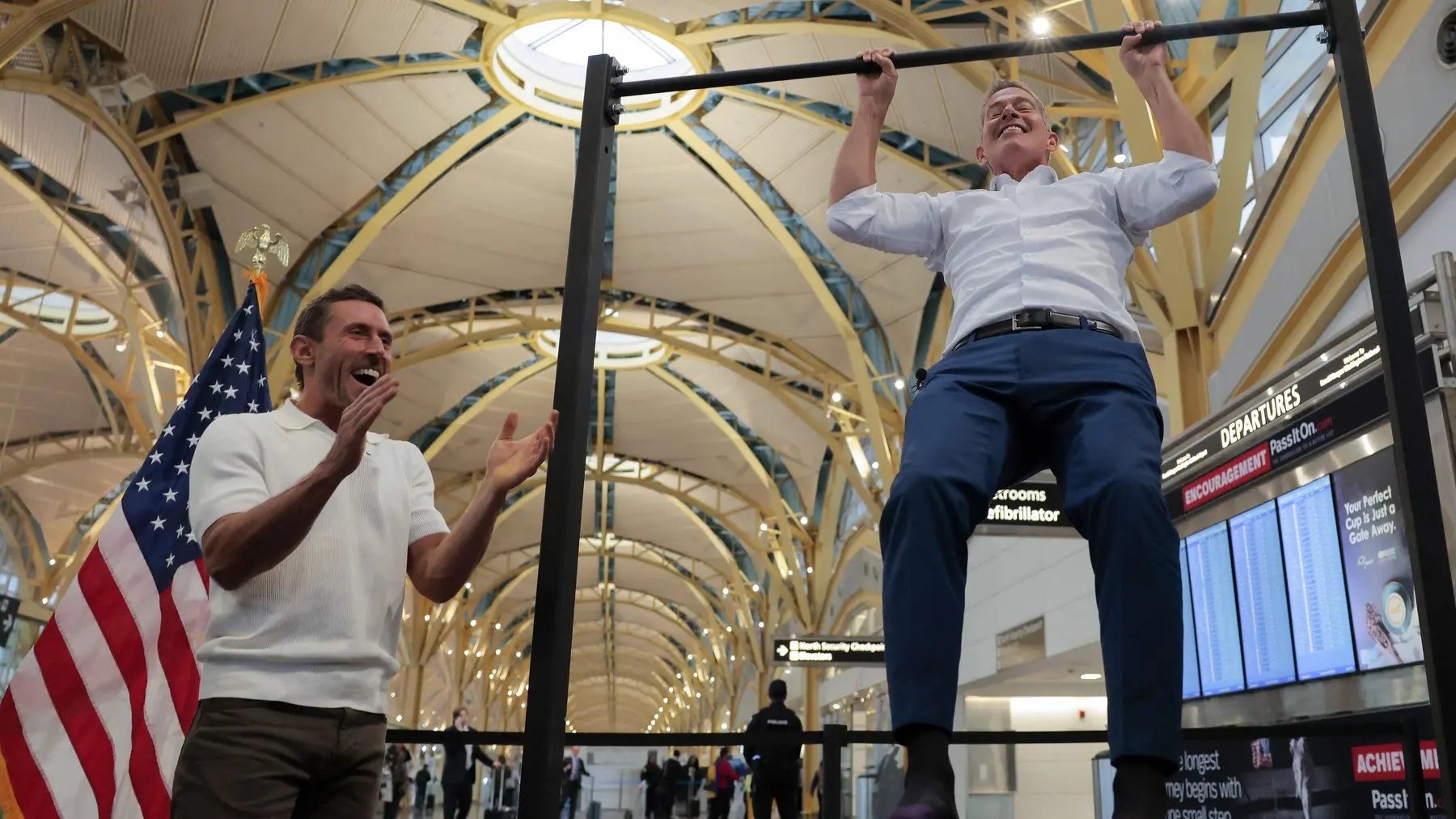 šon dafi radi zgibove, 9 dec 2025 - profimedia-1057754504-69386f11816c8.webp