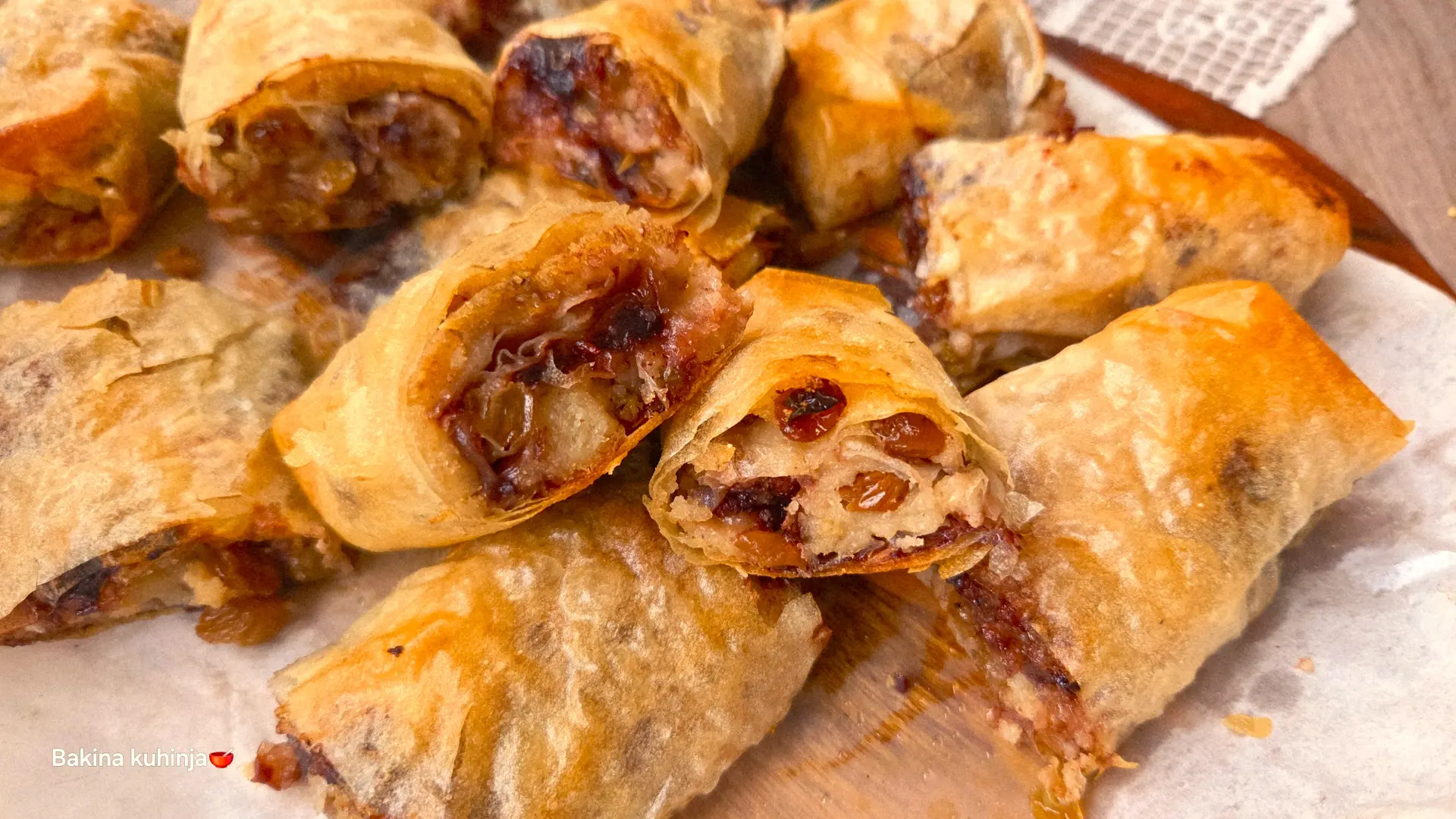 Starinska posna pita sa grizom i pekmezom od šljiva prelepa 2-6935513da21d5.webp