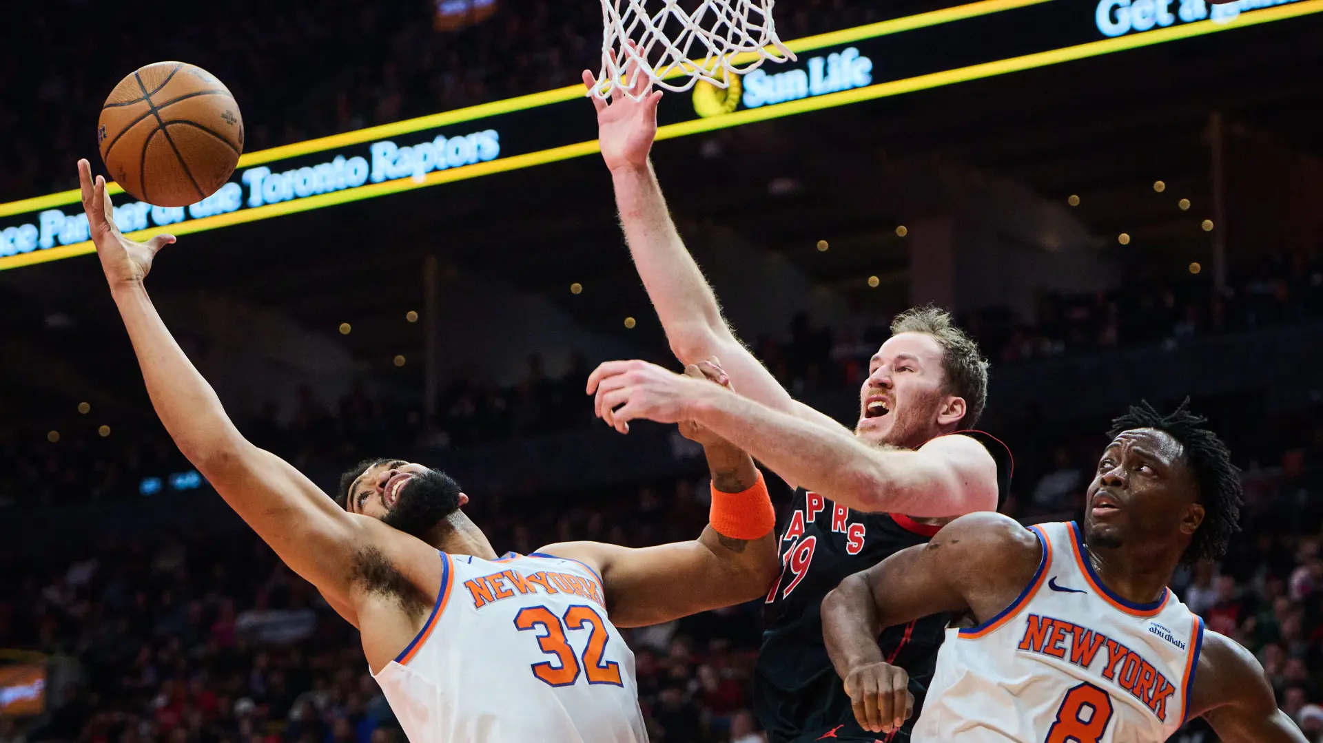 TANJUG, AP, Košarkaši Njujorka i Toronta, NBA liga (2)-69392e15dfe95.webp