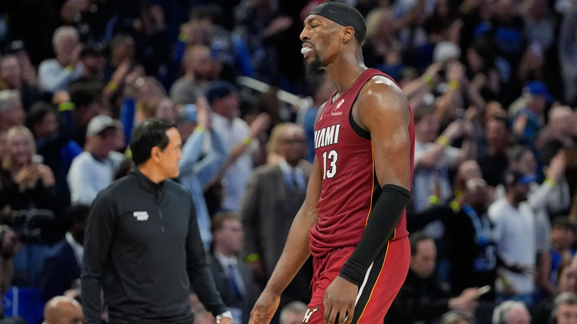 Tan2025-12-0603441747_4 bem adebajo majami hit AP PhotoJohn Raoux-693407ef08a53.webp