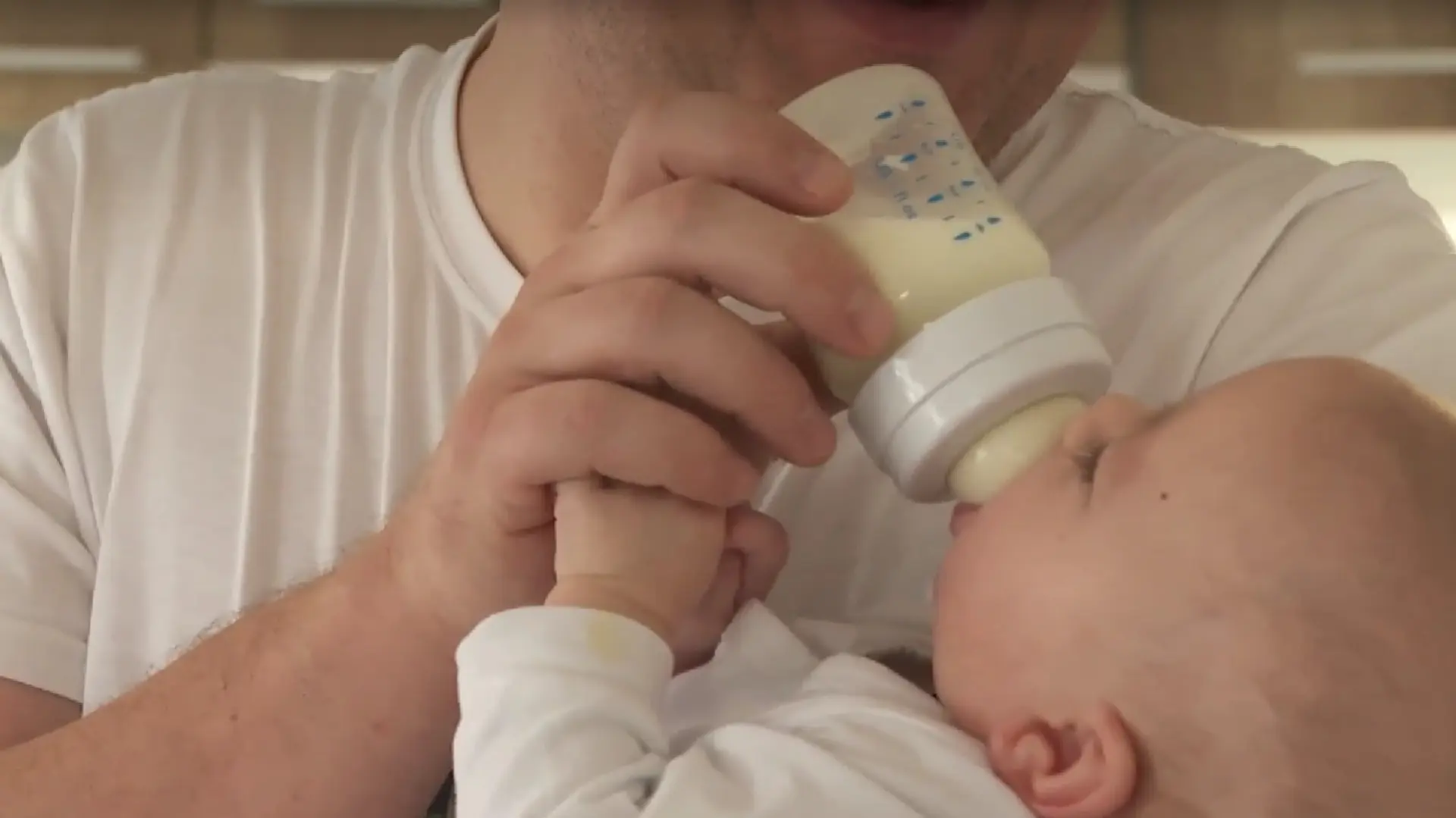 beba hranjenje-693470db90f4c.webp