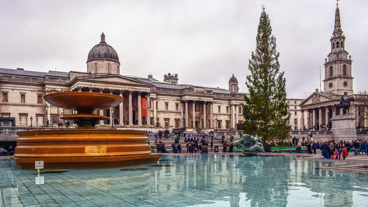 božićno drvce, trg Trafalgar-6939a63c29f66.webp