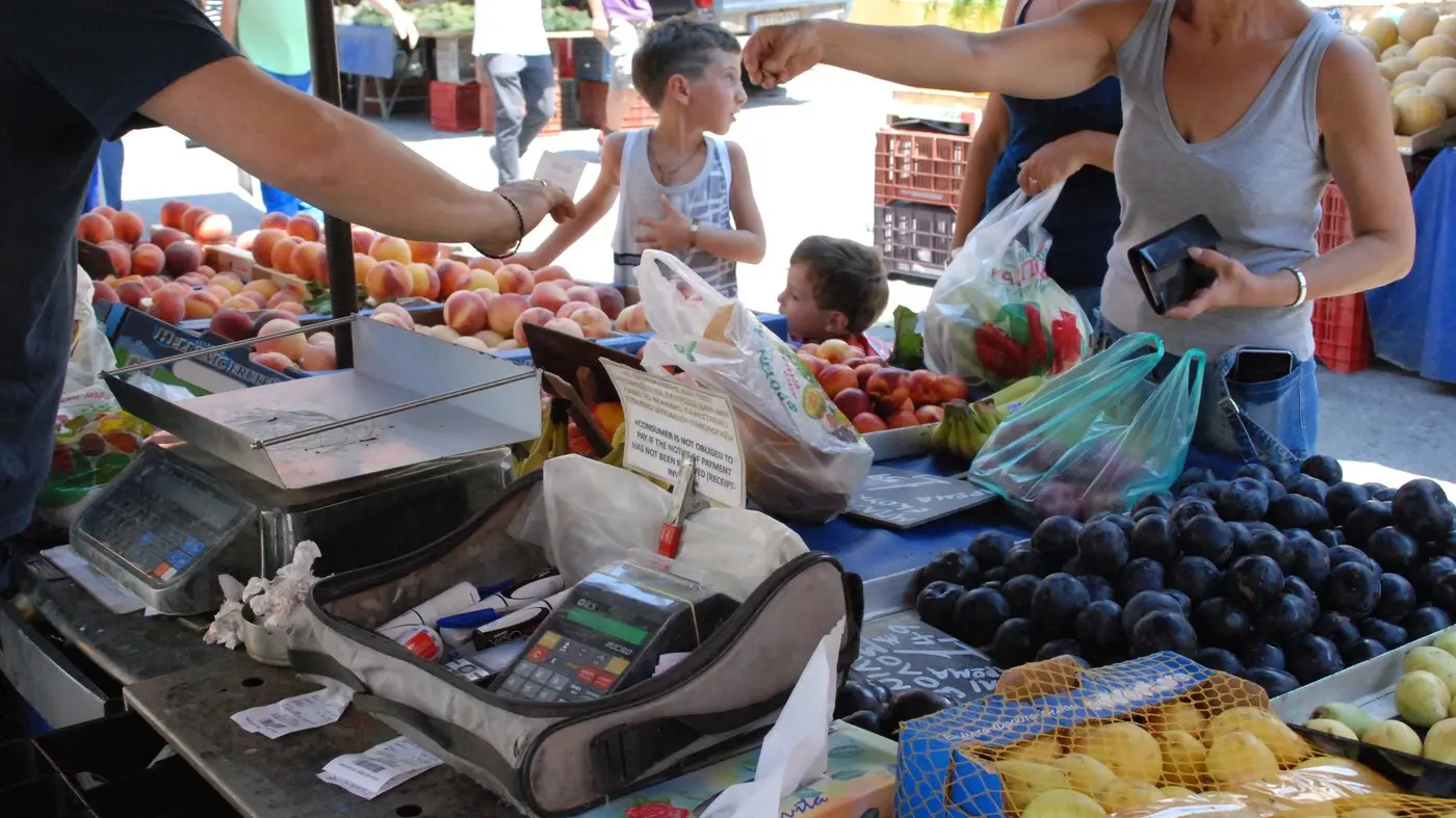 fiskalne kase, fiskalna kasa, na pijaci, fiskalizacija, pijačna prodaja, grčka 2017 - profimedia-0679152660-693ff25eab974.webp