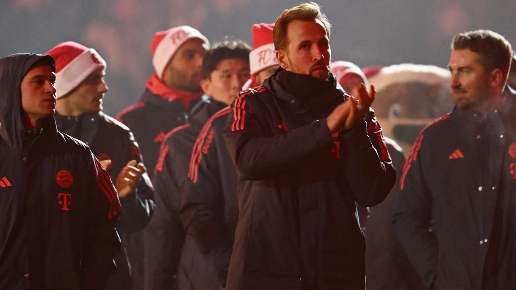 fk bajern, fudbaleri bajerna, 14 dec 2025 - REUTERS (2)-693f0b9e0260a.webp