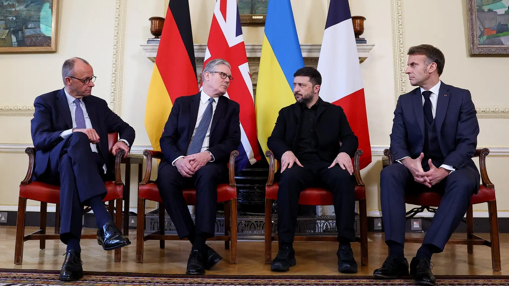 fridrih merc, kir starmer, volodimir zelenski, emanuel makron, 8 dec 2025 - Tanjug Toby Melville Pool Photo via AP-6936ee83e45c8.webp