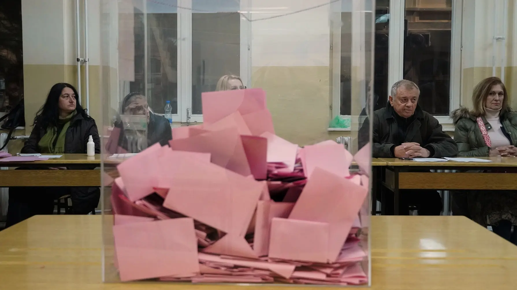 izbori u negotinu, 30 nov 2025 - TANJUG VLADIMIR ŠPORČIĆ (2)-692df43920ba9.webp