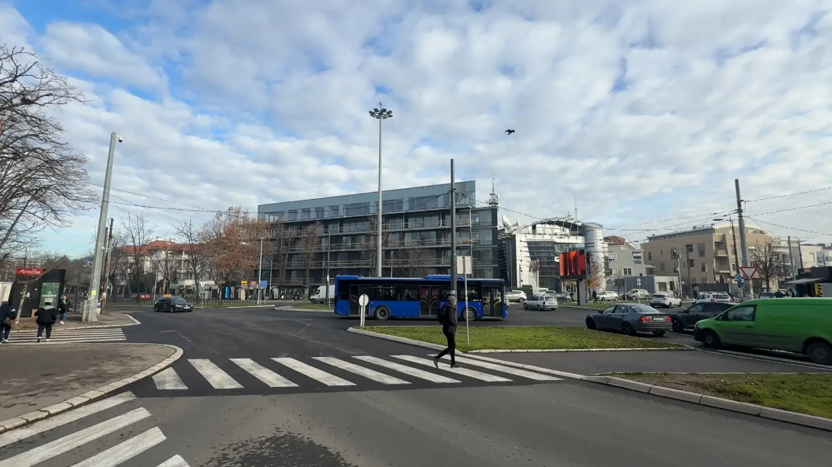 kruzni tok drajzerova pink una-69442d0cdda81.webp