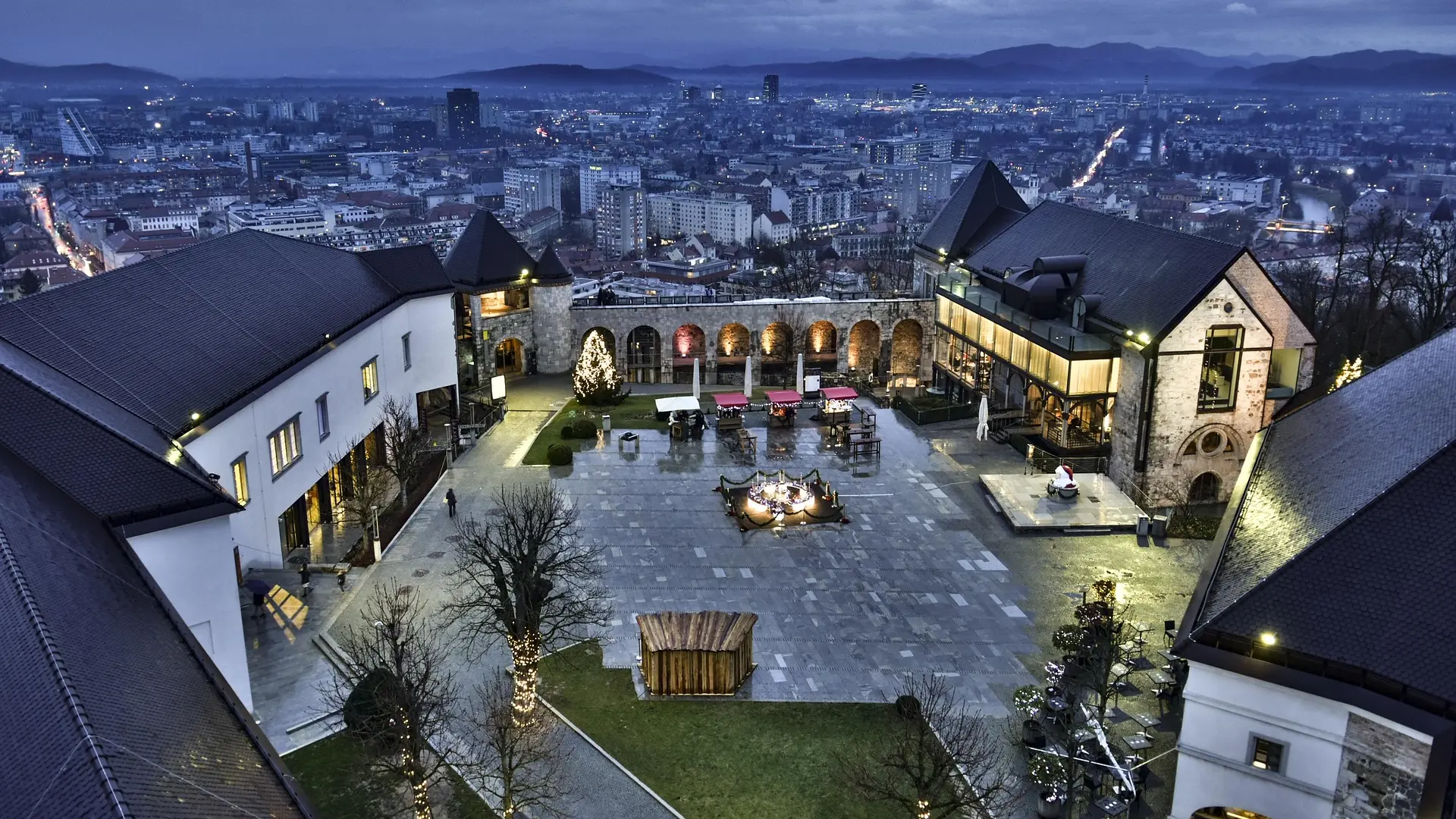 ljubljana slovenija ljubljanski zamak pixabay-6941695818252.webp