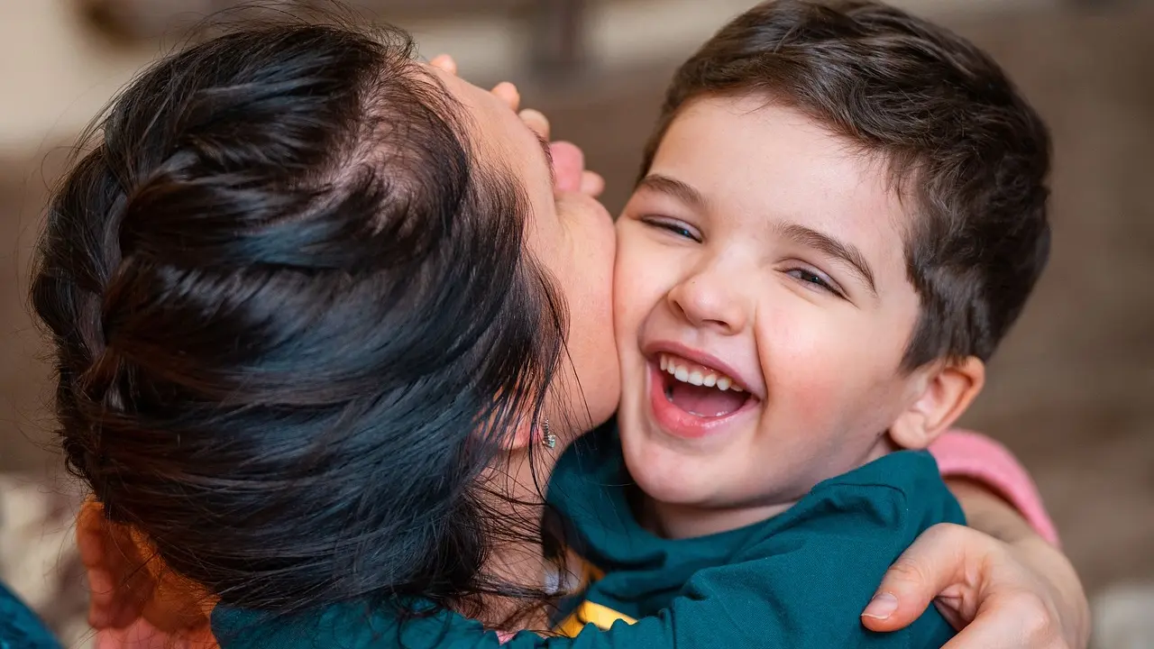 mama, dete, mama i dete, zagrljaj-69416a0434055.webp