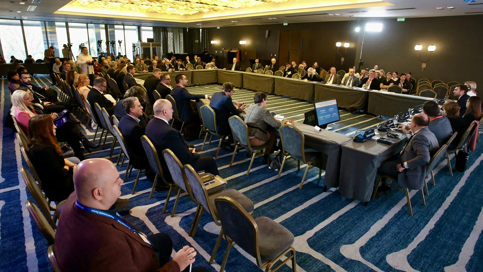 otvoren 25. beogradski poslovni forum - 17 dec 2025 - TANJUG DEJAN ŽIVANČEVIĆ-6942bc359253a.webp