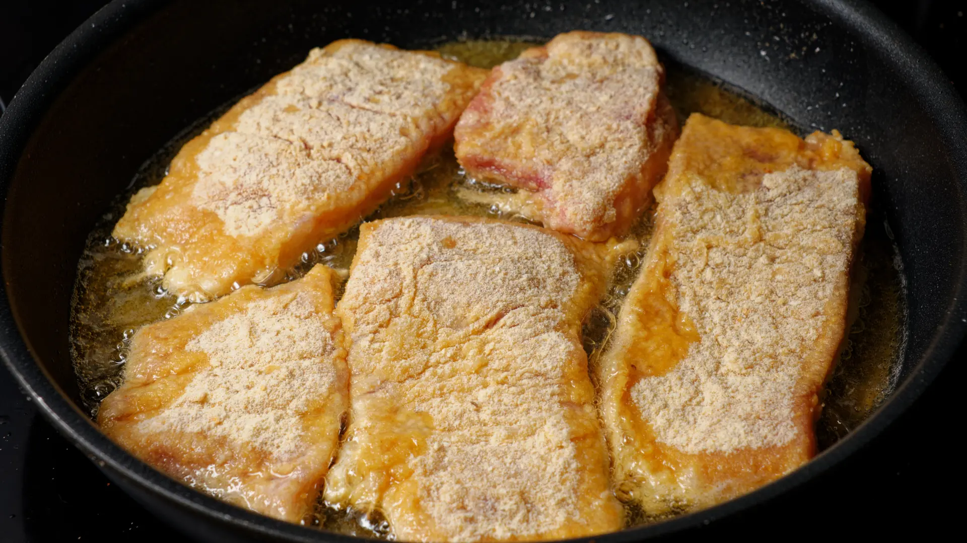 shutterstock, pržnje riba-69513ca5465d4.webp