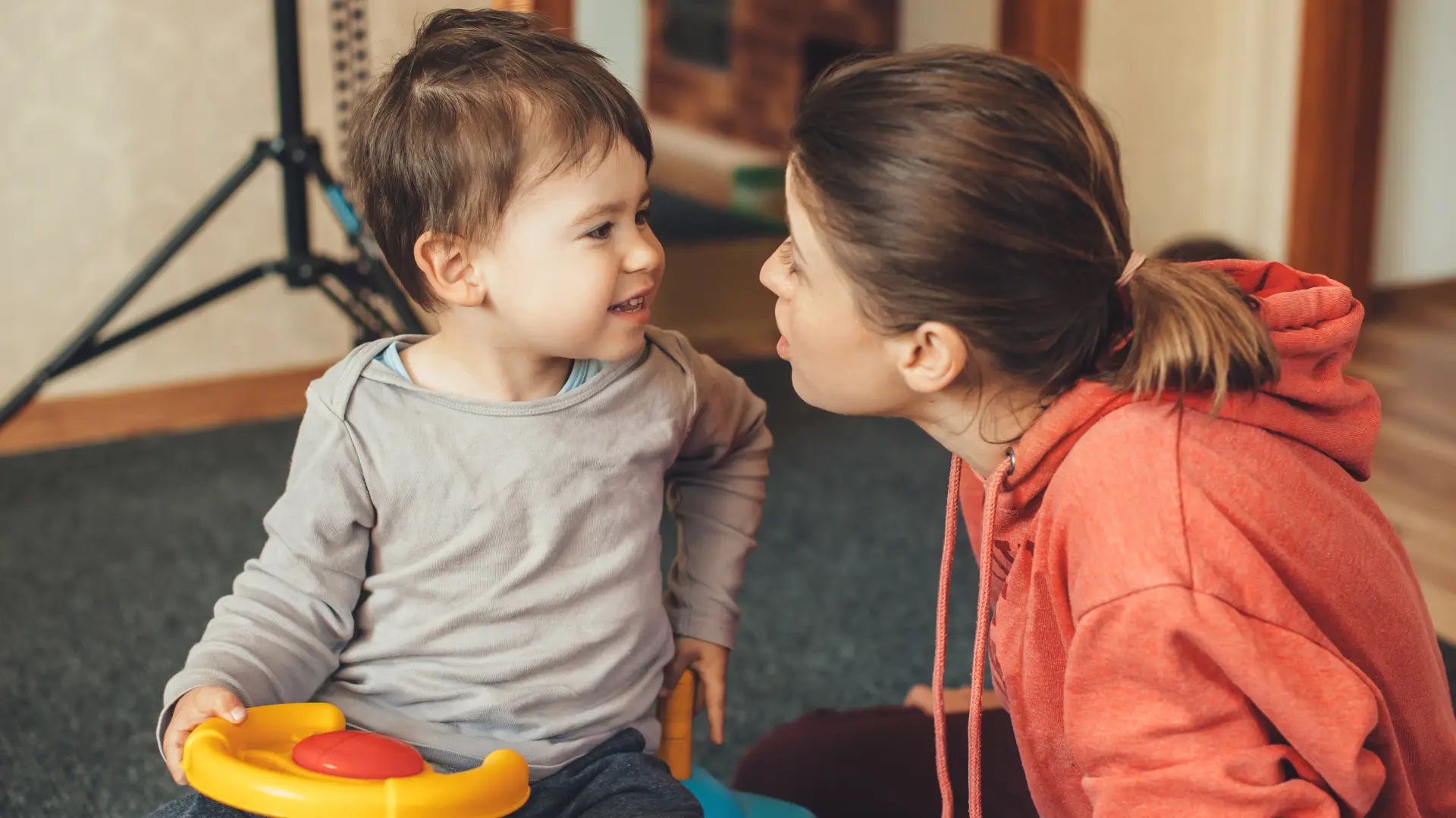 shutterstock_1799223307 vaspitavanje dece dete majka deca roditeljstvo roditelji-692ddc7a993ed.webp