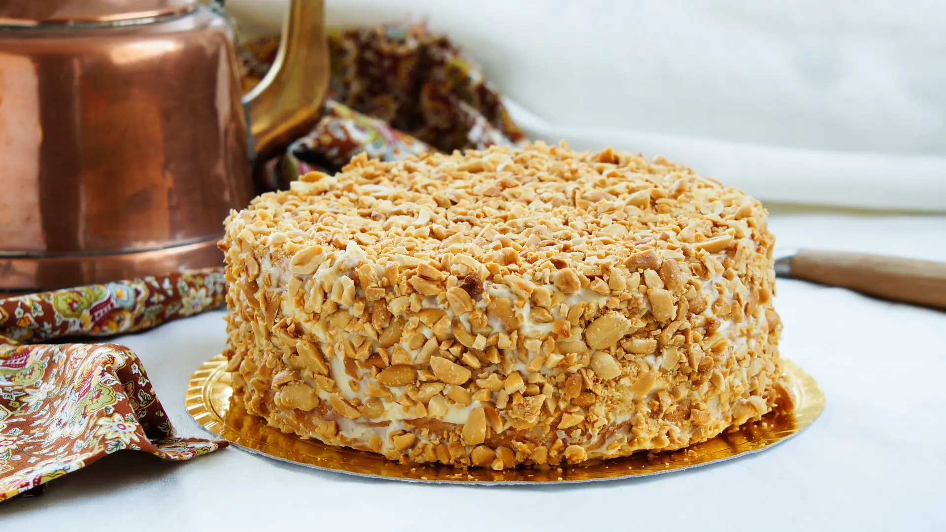 shutterstock_675997021 torta sa kikirikijem vasina torta-6936b971a9fea.webp