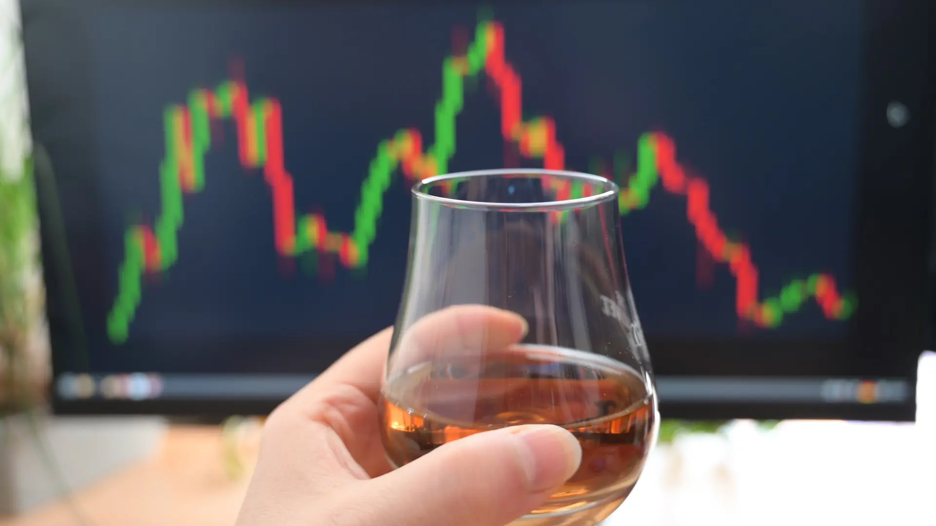 žestoko piće, žestina, prodaja pića, akcije berza alkohol - shutterstock_2439592861-69776cddca126.webp