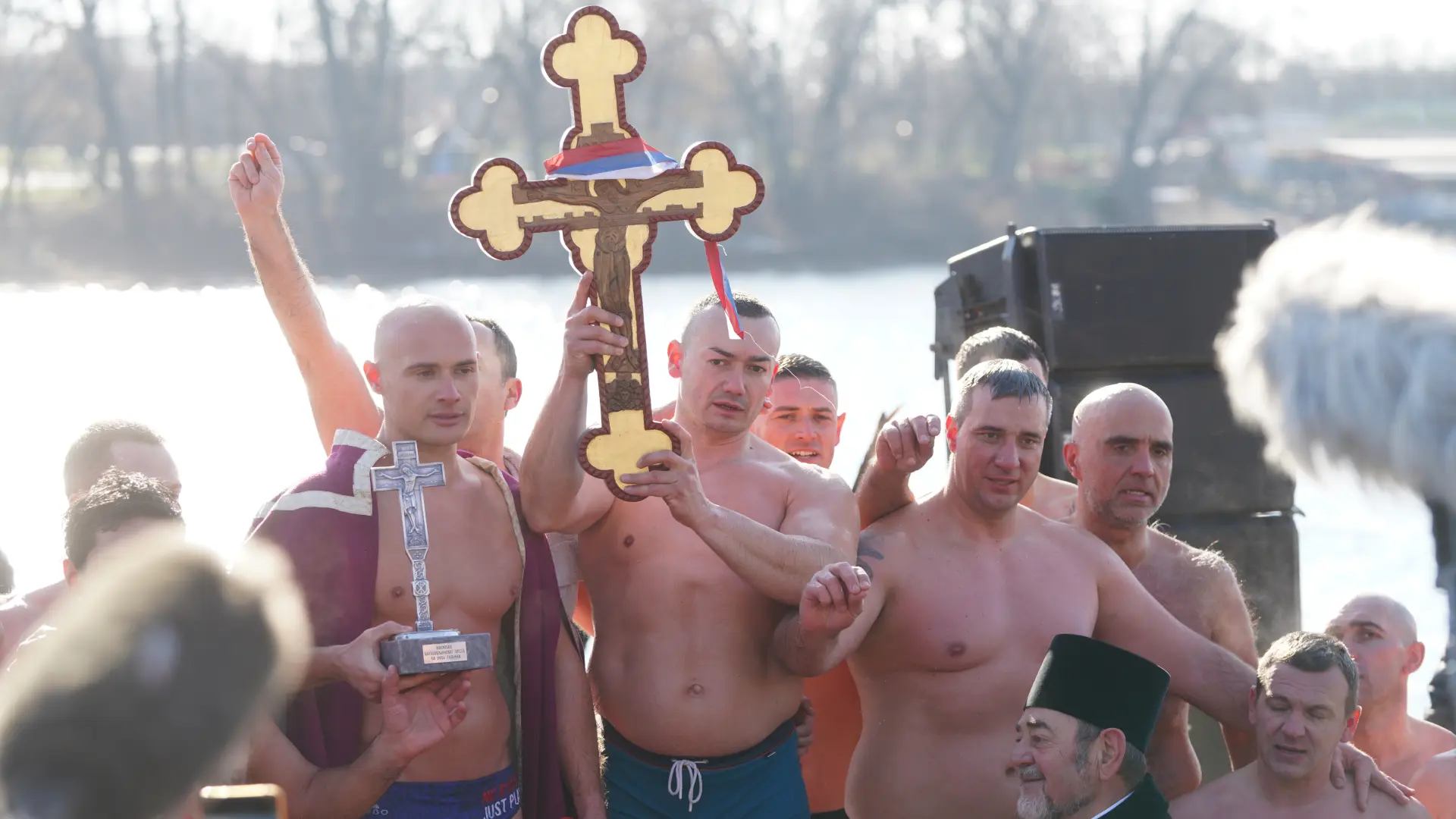 Ada plivanje časni krst bogojavljenje (2)-696e4007dd26c.webp