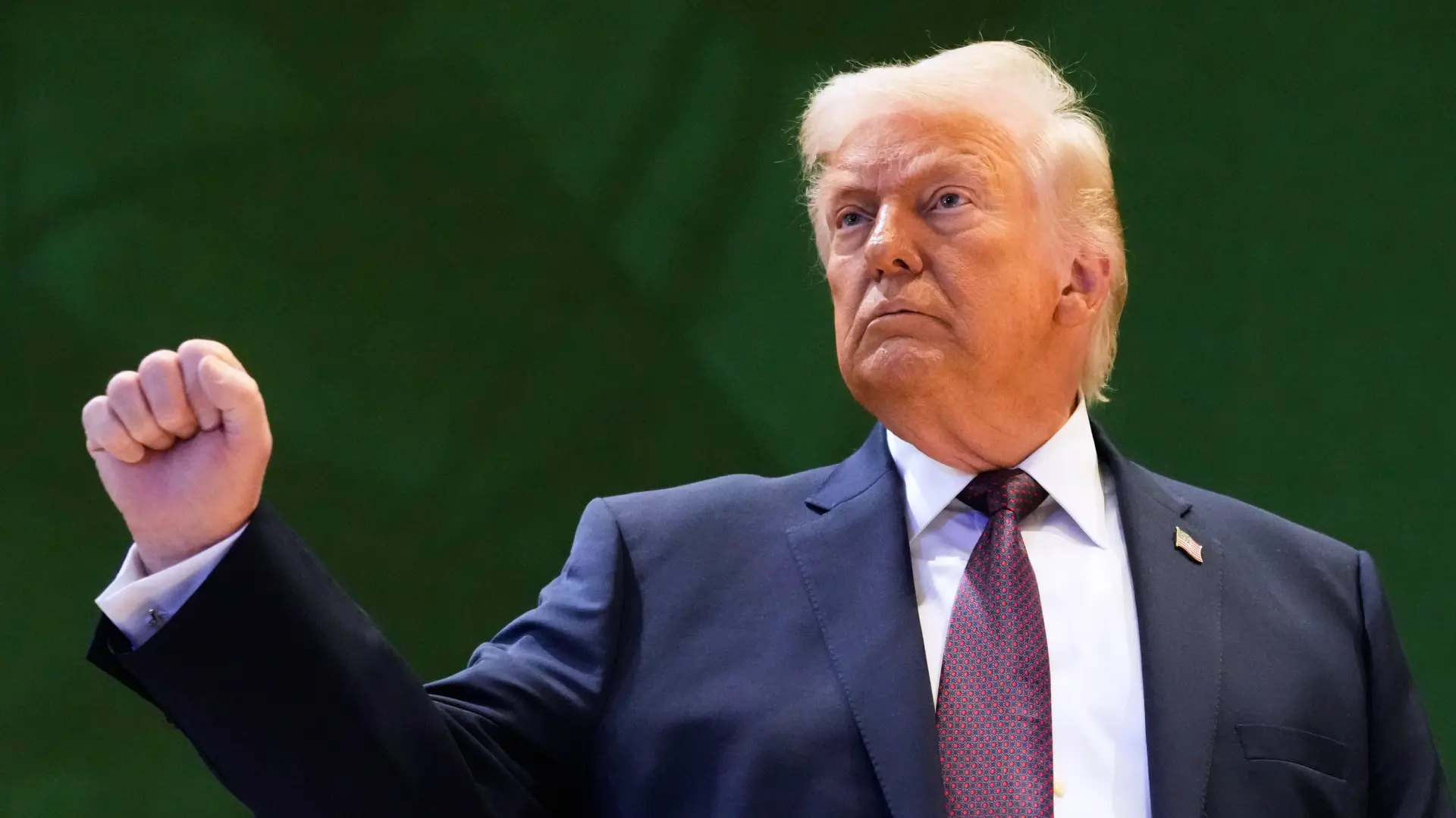 Donald Tramp (5)-697235116879d.webp