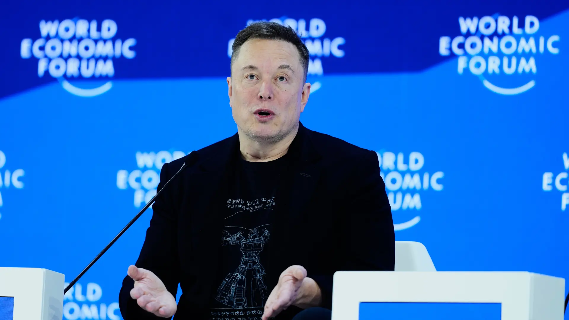 Ilon Mask Davos (2)-69724a14c8b1a.webp
