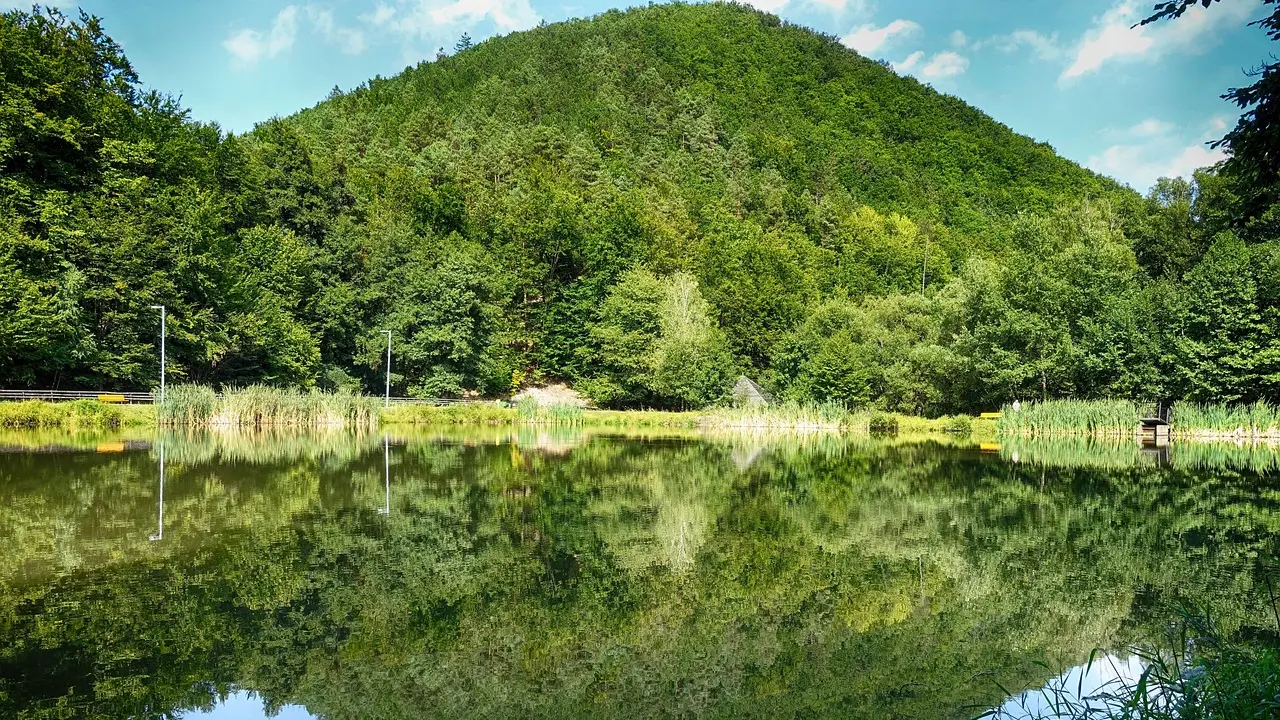 Mađarska Zemplen, jezero, putovanja-697c9775f1f0a.webp