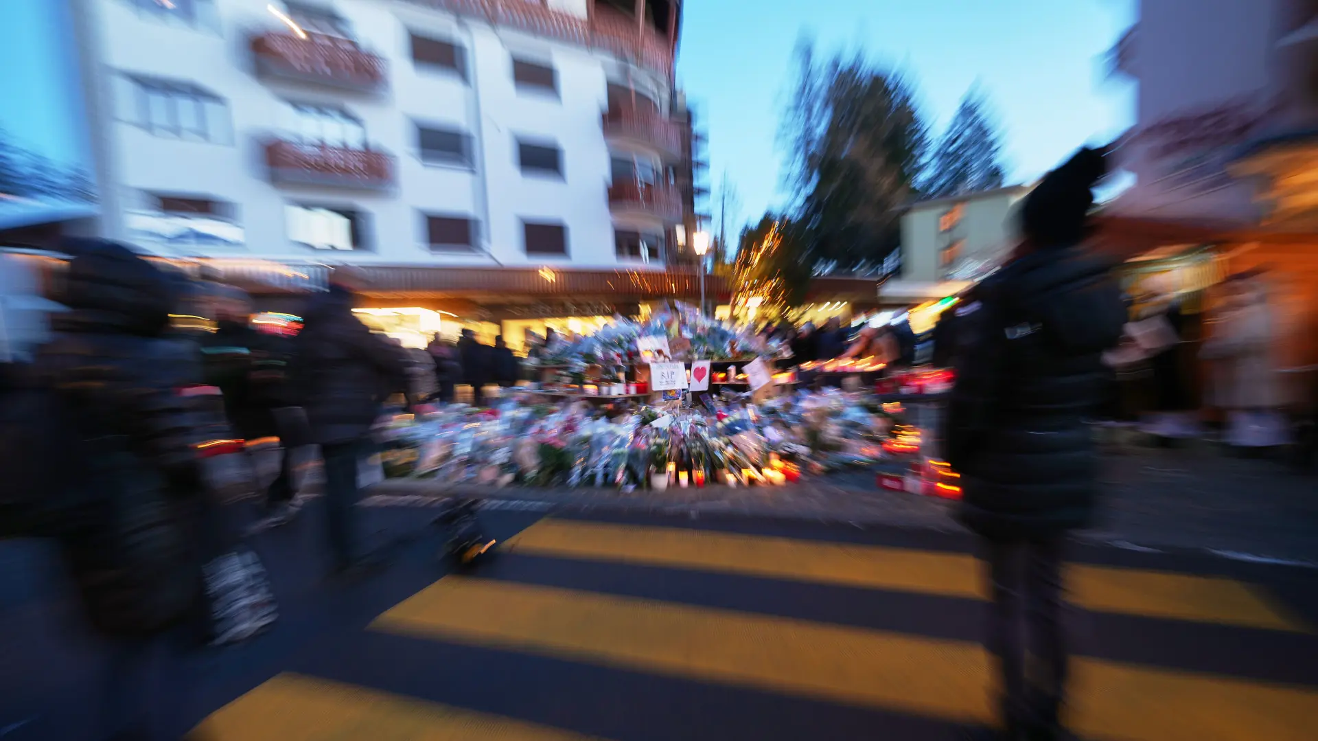 Tan2026-01-0318261954_0 svajcarska kran montani pozar AP Photo Antonio Calanni-695a66789952e.webp