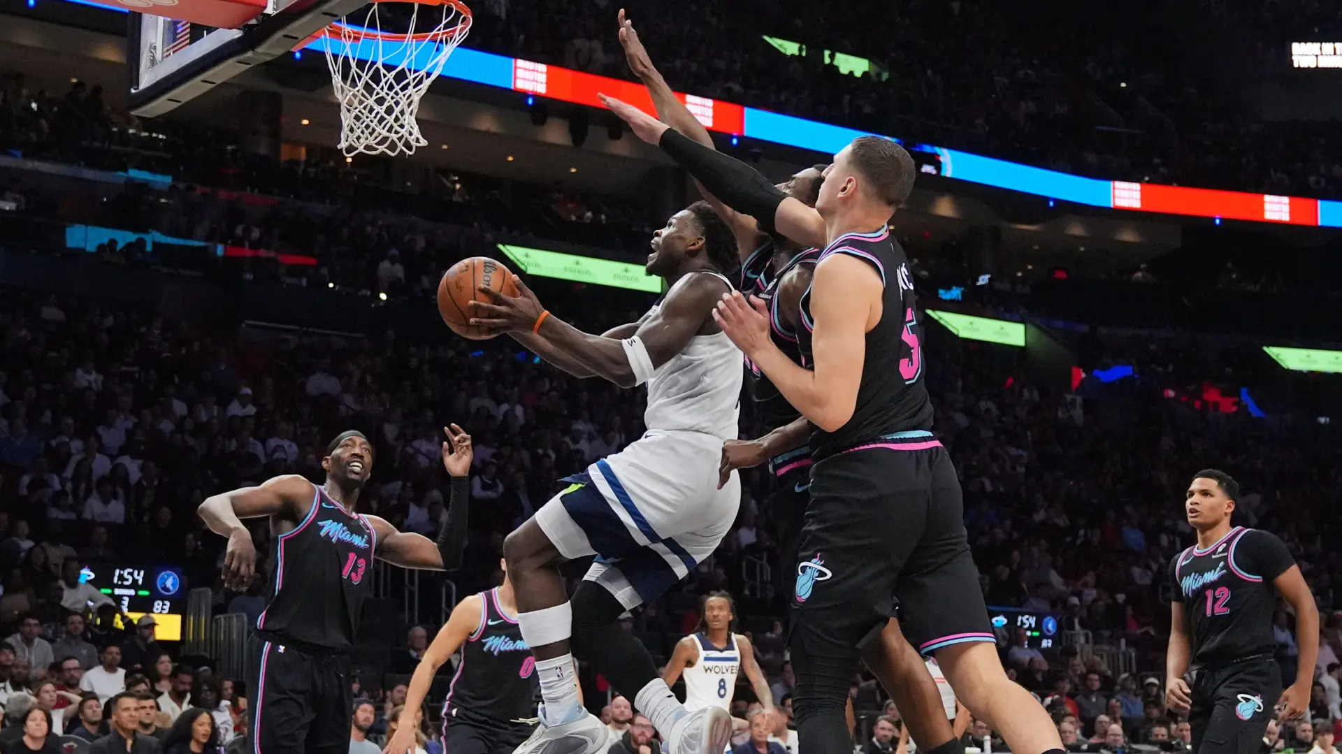 Tan2026-01-0402232780_3 nikola jovic nba liga minesota majami AP PhotoRebecca Blackwell-695a207875a6e.webp