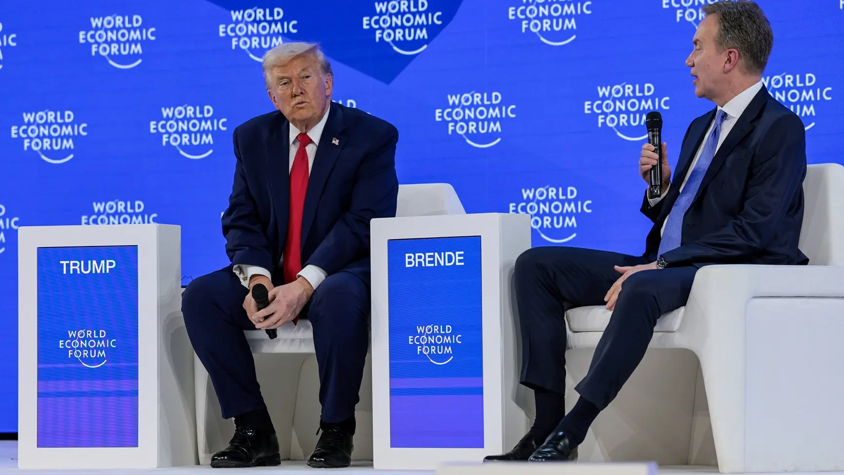 donald tramp, 21 jan 2026 - REUTERS - 2026-01-21T150308Z_489610487_RC2Q5JAJRIZD_RTRMADP_3_DAVOS-MEETING-TRUMP-6970ecd1bc20b.webp