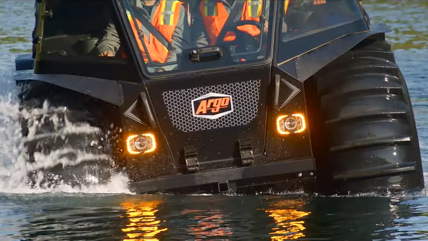 ekstremno amfibijsko vozilo argo sasquatch saskvoč - Printscreen Youtube ARGO Sasquatch XTX (1)-696f8f5057e1f.webp