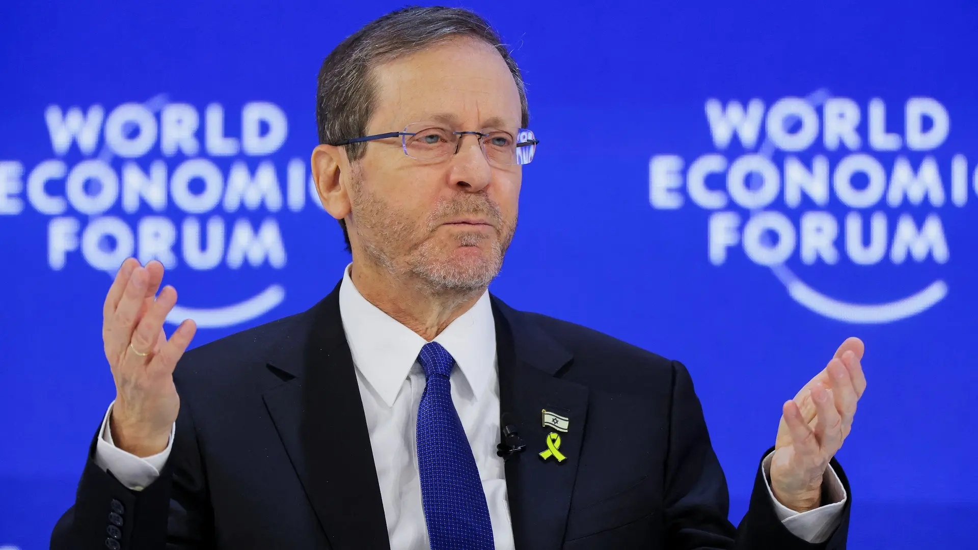 isak hercog, 22 jan 2026 - Reuters - 2026-01-22T082434Z_195418453_RC286JAVFFGC_RTRMADP_3_DAVOS-MEETING-6971ff53070aa.webp