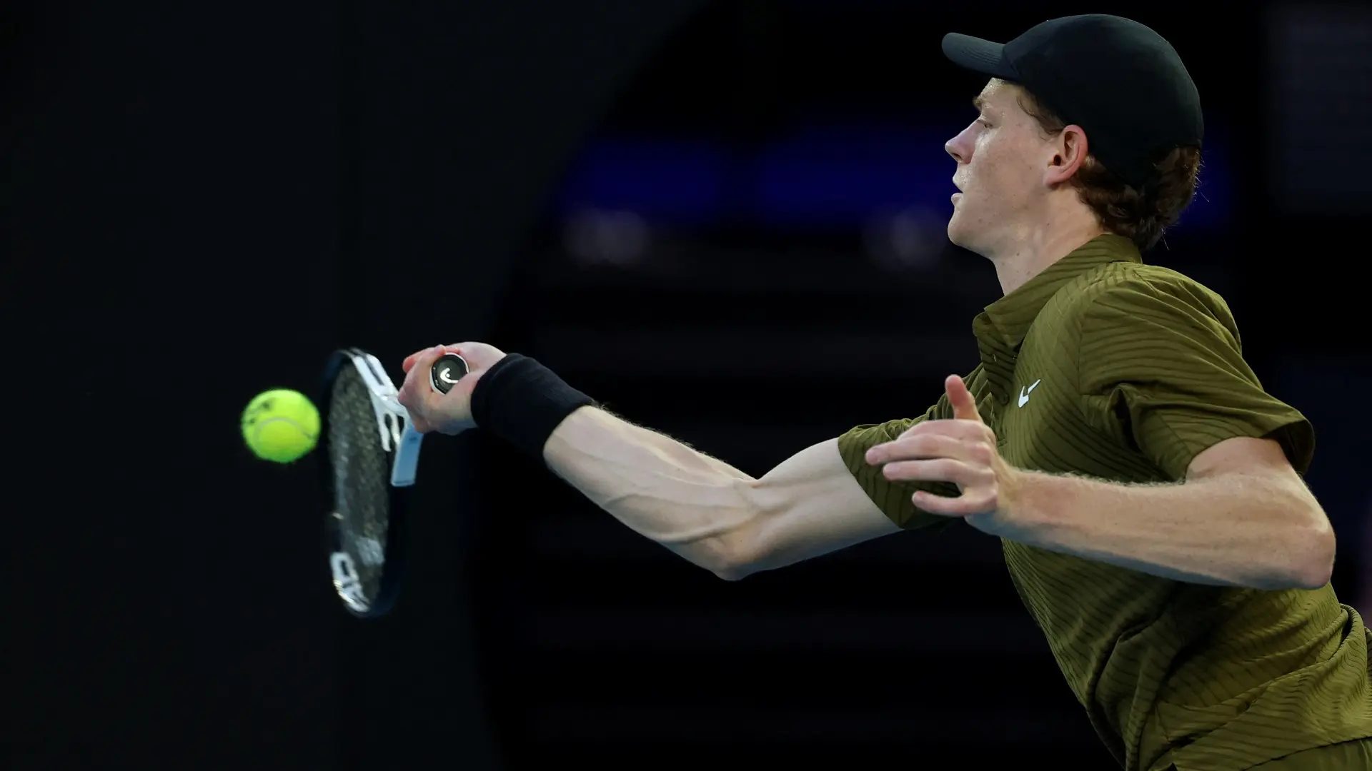 janik siner, 22 jan 2026 - Reuters - 2026-01-22T093457Z_1193365438_UP1EM1M0QM8PV_RTRMADP_3_TENNIS-AUSOPEN-6972190276aa2.webp