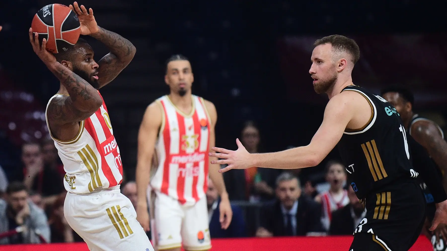 kk crvena zvezda dubai, košarkaši zvezde, Dusan Milenkovic ATAImages 30, januar 2026 (2)-697d1a4292c6e.webp
