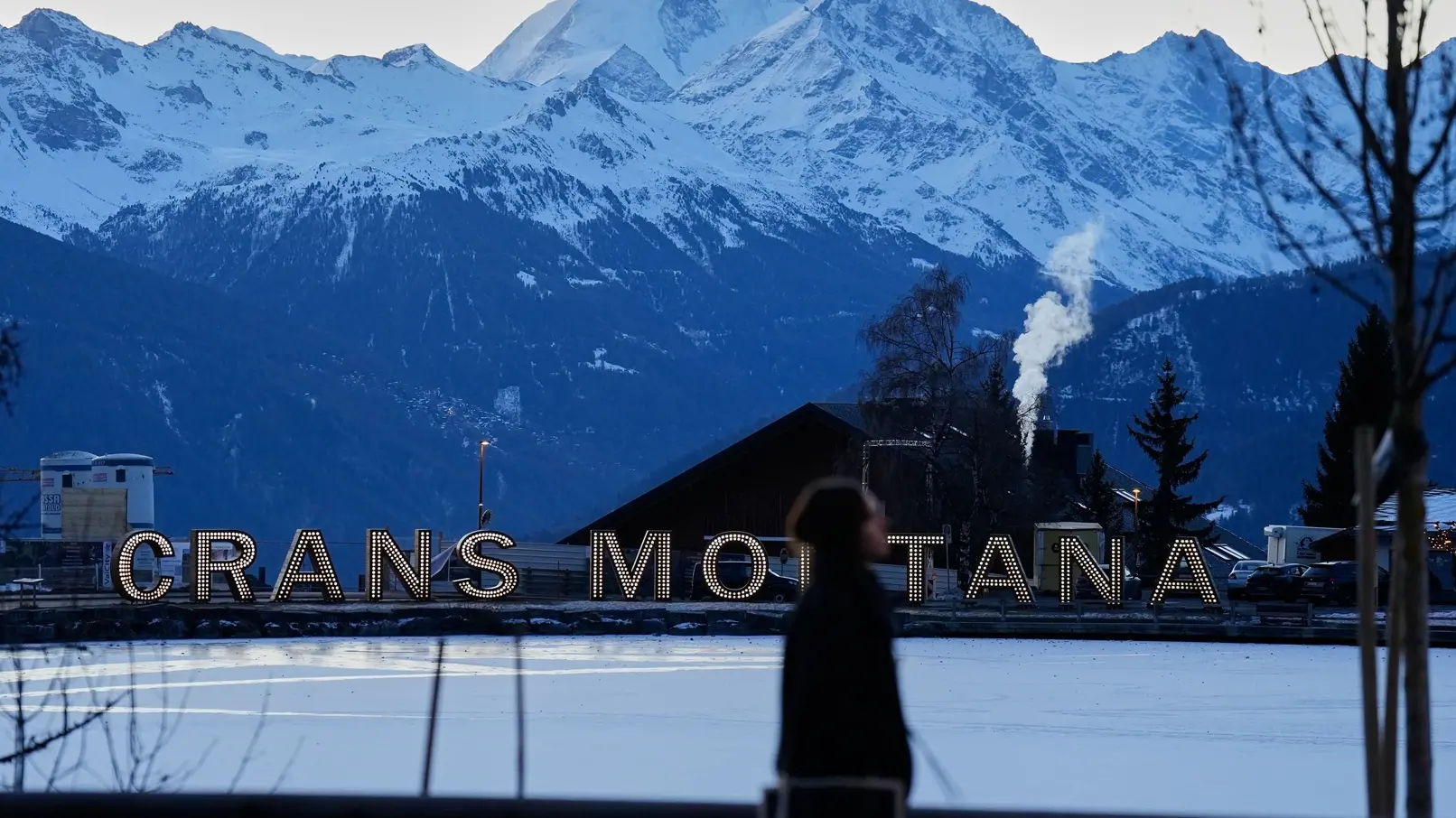 kran montana, 3 jan 2026 - AP Photo Baz Ratner  - AP26003282319204-69590fc2a8a28.webp