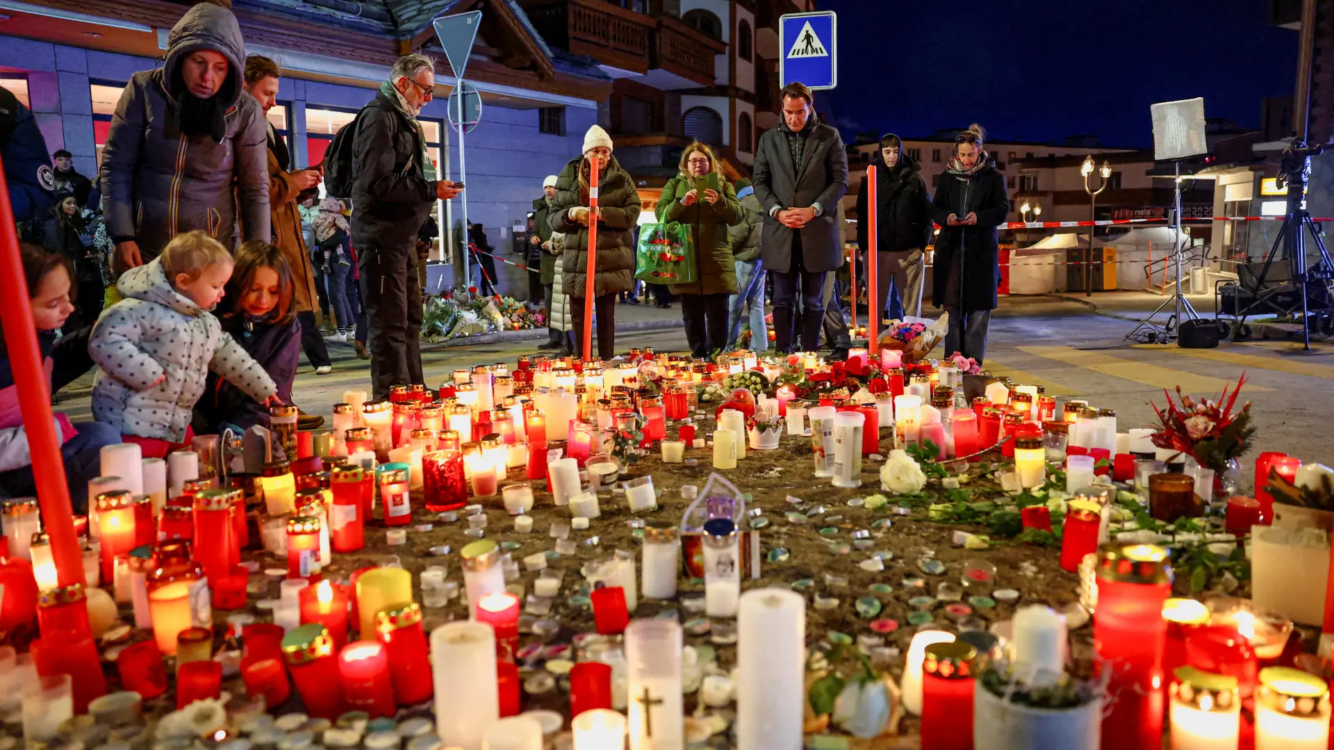 kran montana, eksplozija požar u baru u kran montani, švajcarska, 2 jan 2025 - REUTERS - 2026-01-02T182226Z_1579041536_RC24TIA9NM43_RTRMADP_3_SWITZERLAND-BLAST-6958a8c16ec17.webp