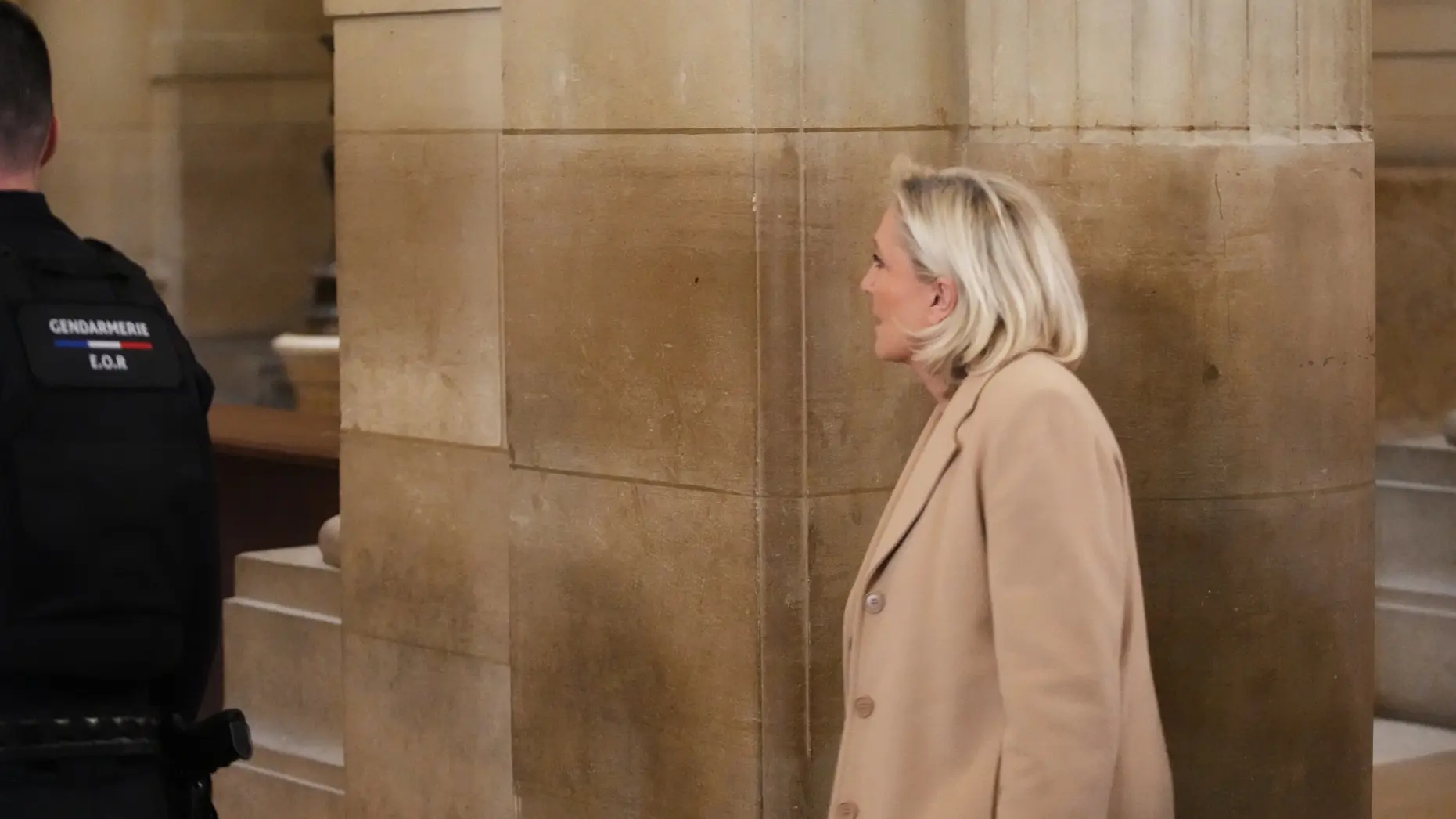 marin le pen stiže u sud u parizu, 13 jan 2025 - AP Photo Christophe Ena - AP26013449143409-6966431addbea.webp