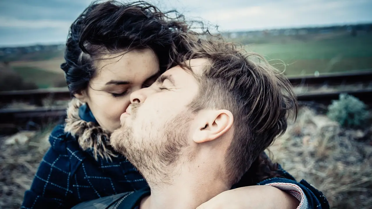 par, ljubavni par, dečki i devojka, ljubav-6963b33ea88a7.webp