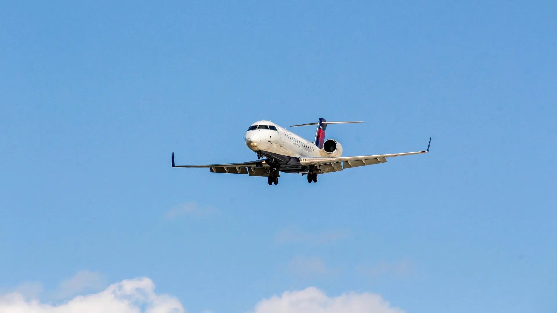 putnički avion-6956a05fc6e75.webp