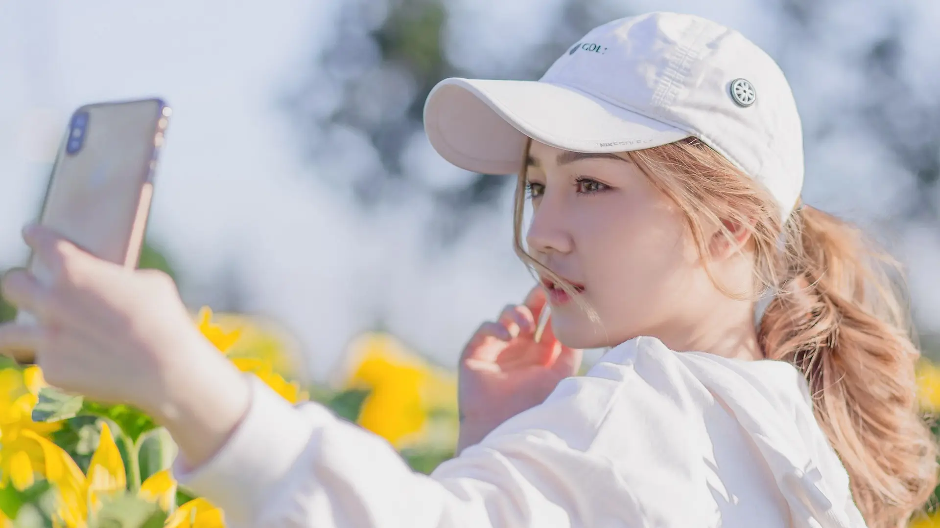 selfi fotka fotografisanje zena devojka pixabay-696e37769803e.webp