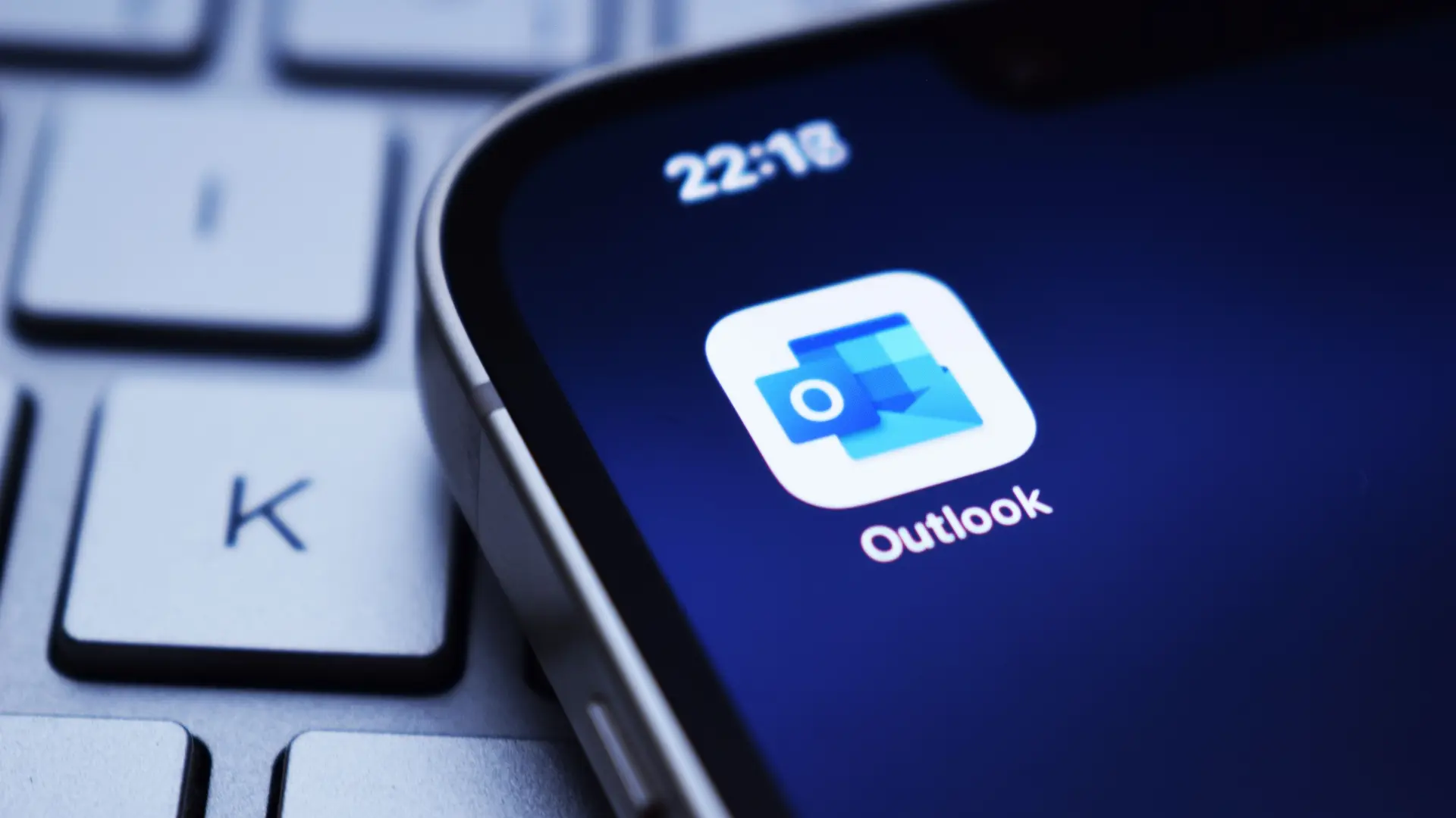 shutterstock, Outlook-69762fd986113.webp