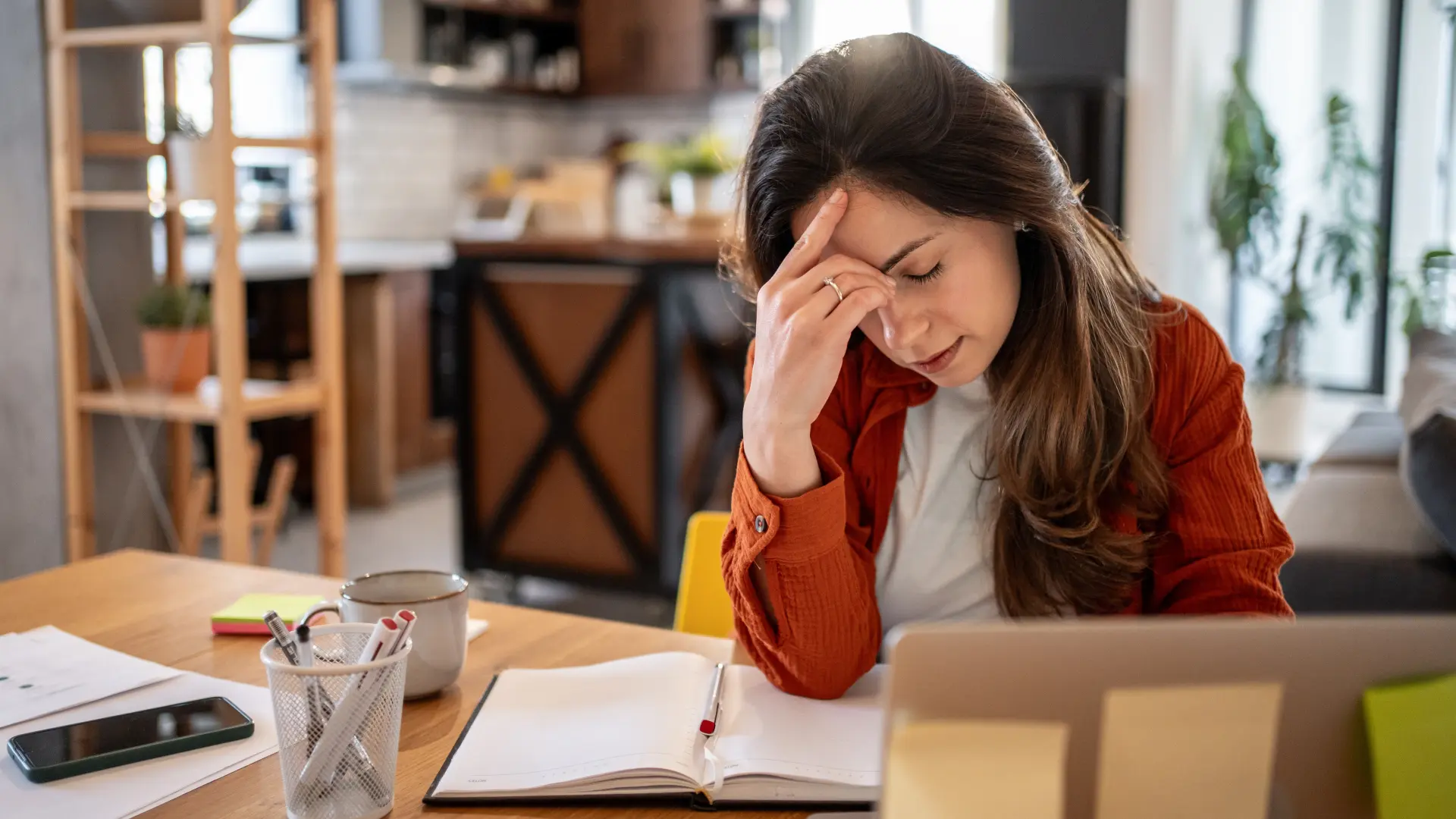 shutterstock_2642363643 depresija posao umor devojka žena anksioznost stres-696df0554c266.webp