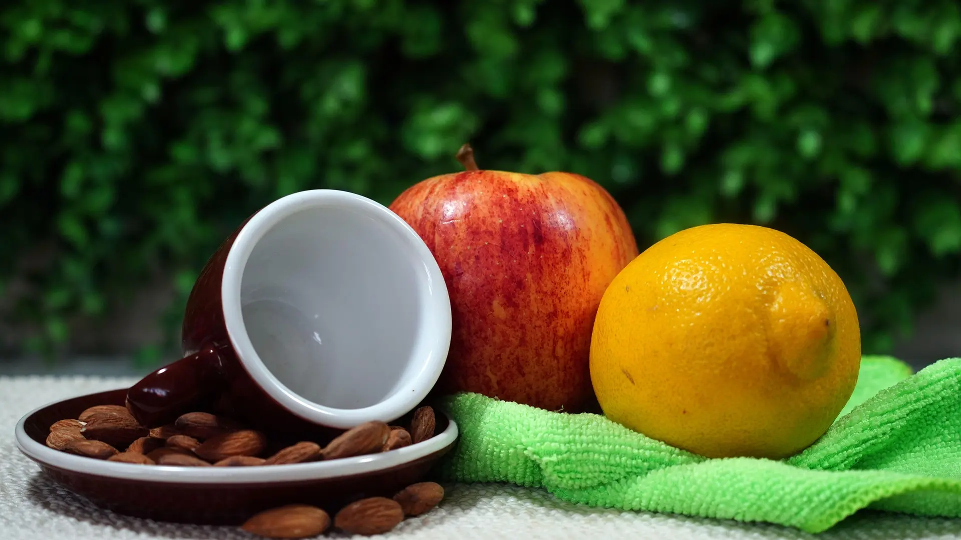 voce limun jabuka napitak pixabay-696e36e45e6bd.webp