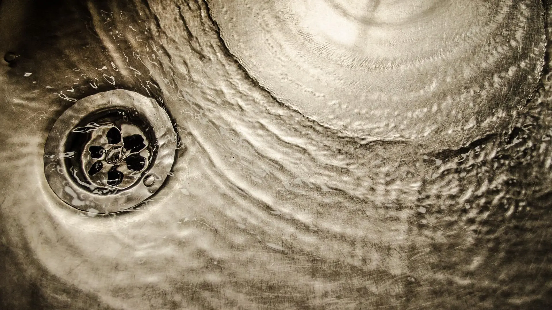 voda odvod lavabo sudopera pixabay-696e3ab97315a.webp