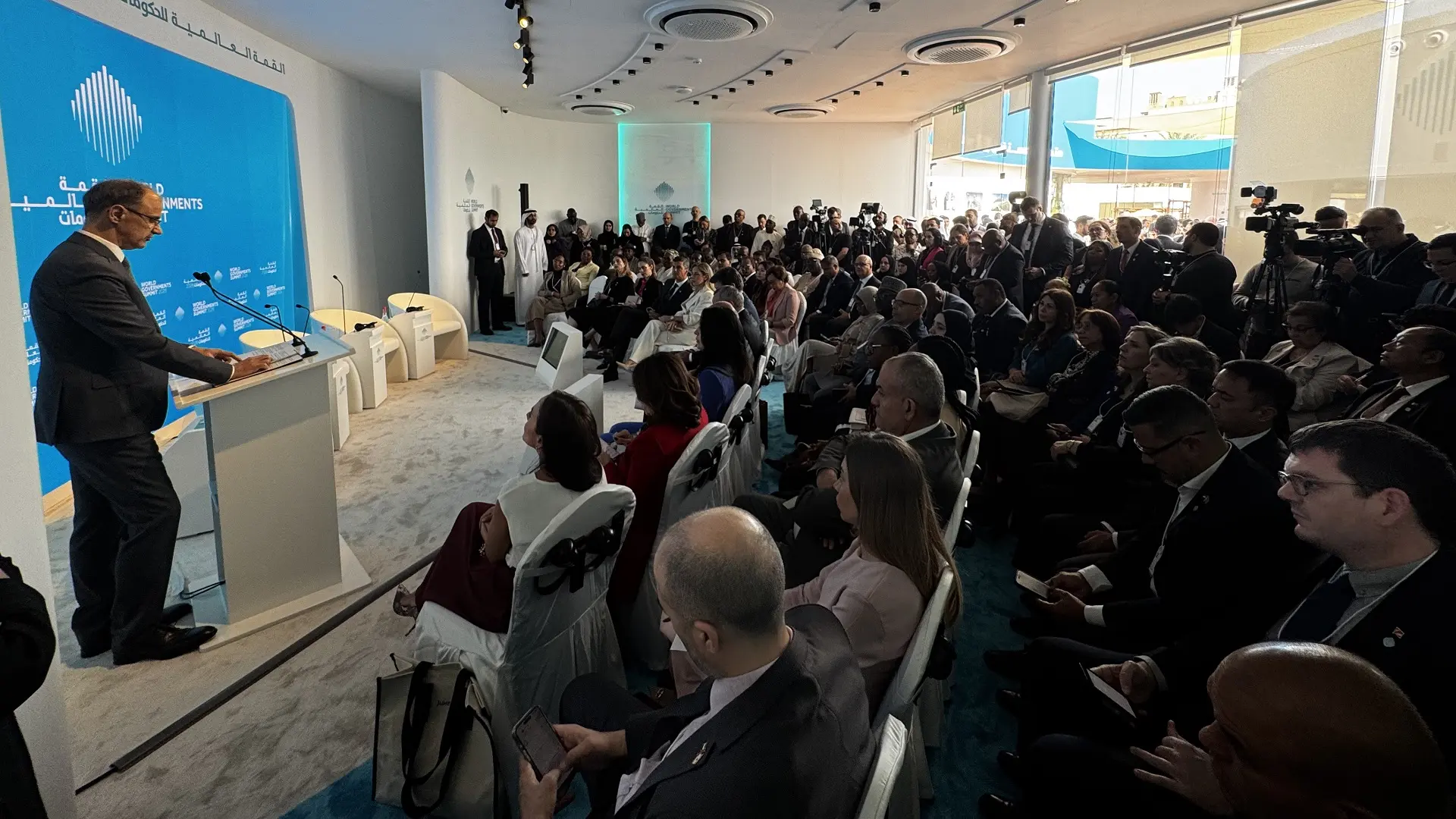 đuro macut u dubaiju, dubai - 3 feb 2026 - TANJUG VLADA REPUBLIKE SRBIJE-6984b0ab9138f.webp